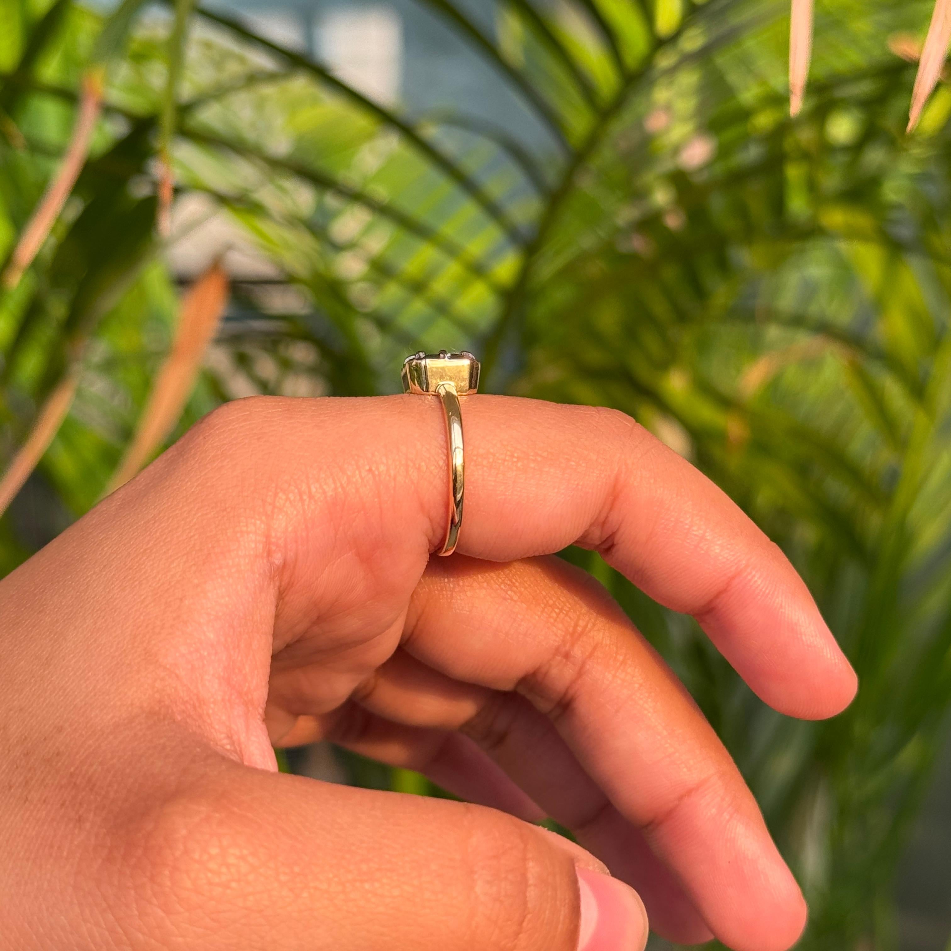 En venta: VR Jewels Anillo solitario de zafiro azul en oro amarillo macizo de 18 quilates y 1,33 quilates de corte Asscher  10