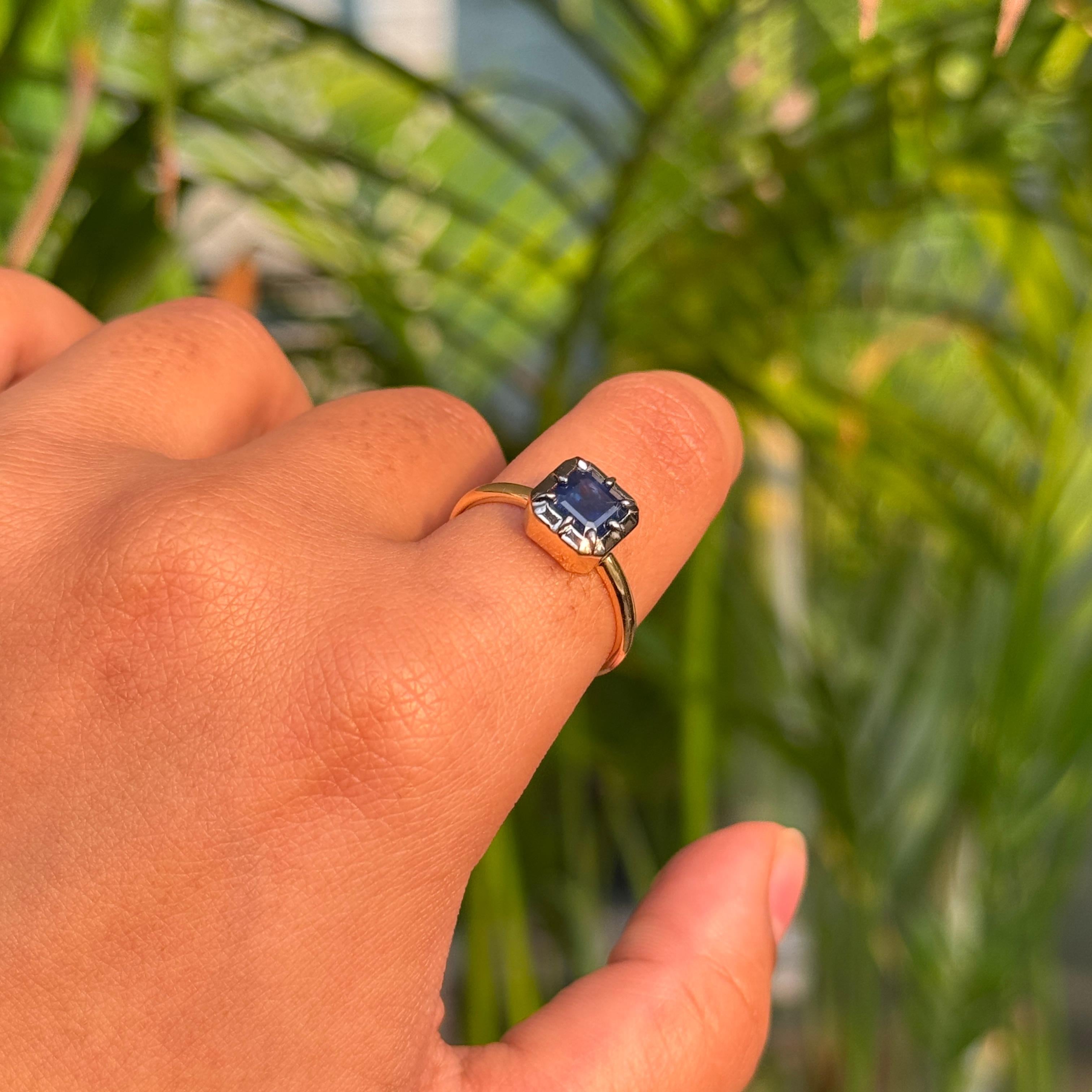 En venta: VR Jewels Anillo solitario de zafiro azul en oro amarillo macizo de 18 quilates y 1,33 quilates de corte Asscher  11