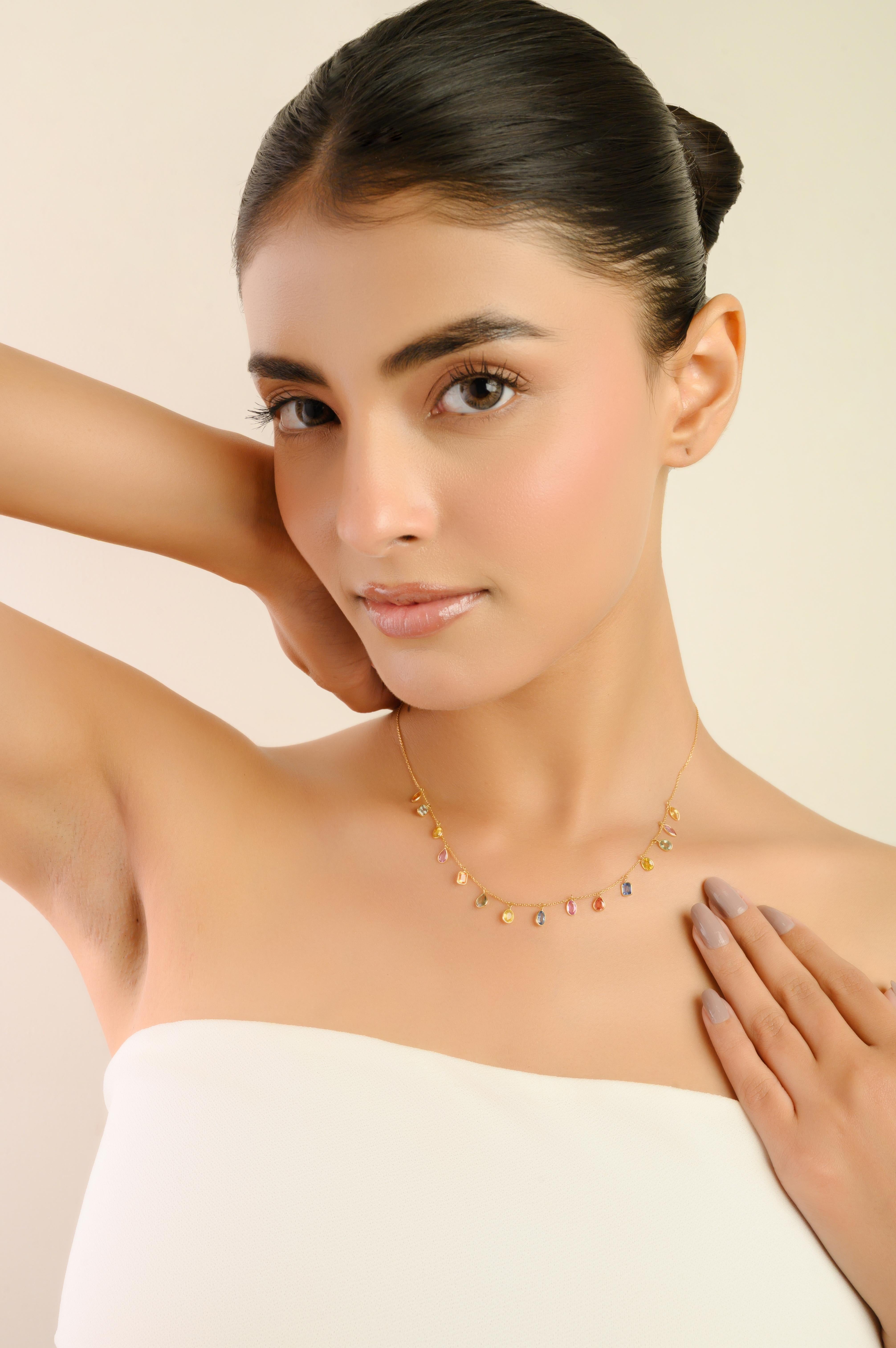 VR Jewels 4.45 Ct natürliche Multi Farbe Saphir Fransen Halskette 18K Gelbgold (Tropfenschliff) im Angebot