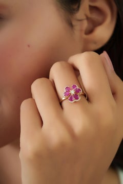 VR Jewels Blooming Ruby Diamond Floral Cocktail Ring 1.18ct in 14K Yellow Gold