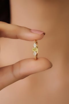 VR Jewels Bague de fiançailles à trois pierres en or jaune 14 carats, diamant jaune fantaisie
