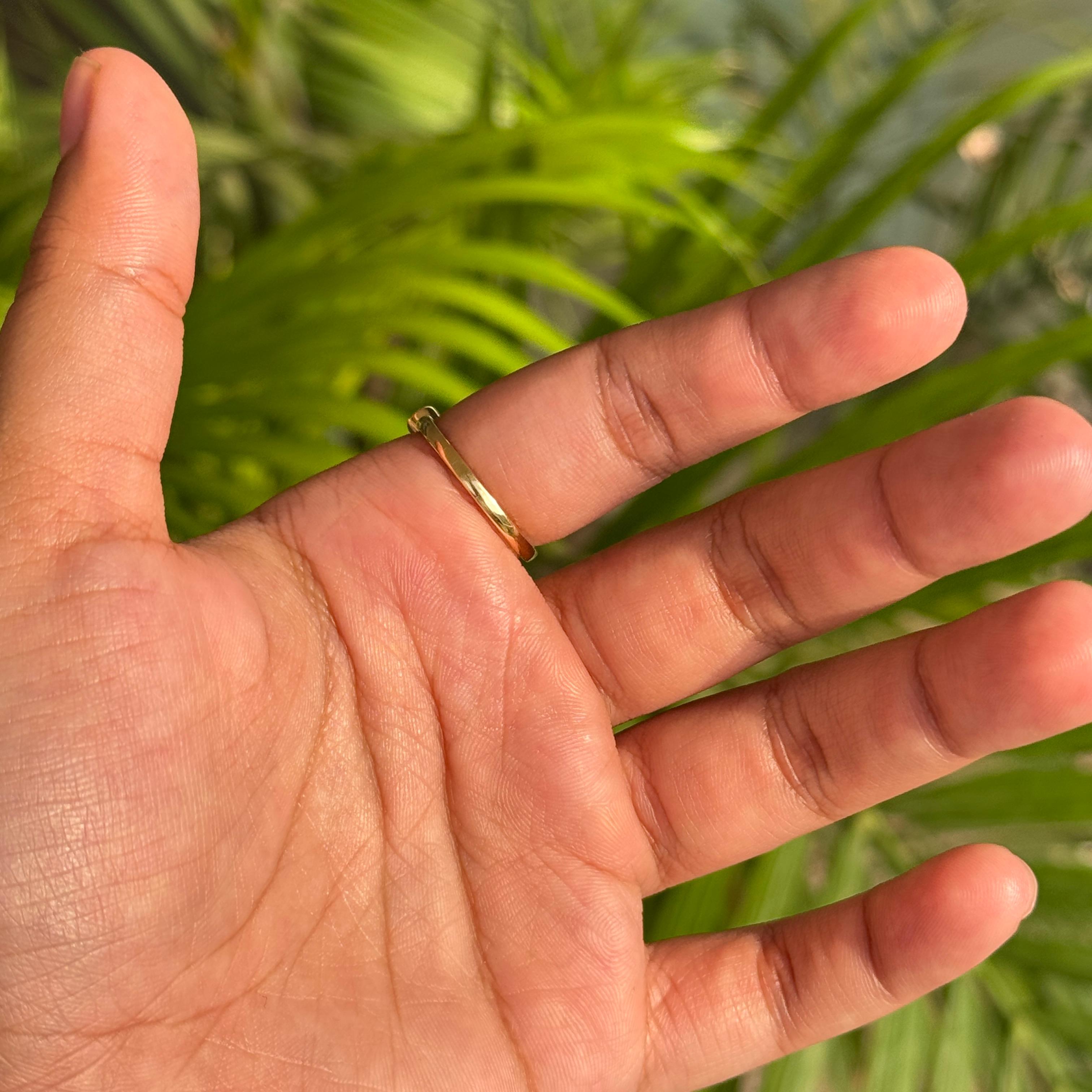 in vendita:  VR Jewels Anello a fascia impilabile con smeraldo e diamanti a cinque pietre in oro giallo 14K 10