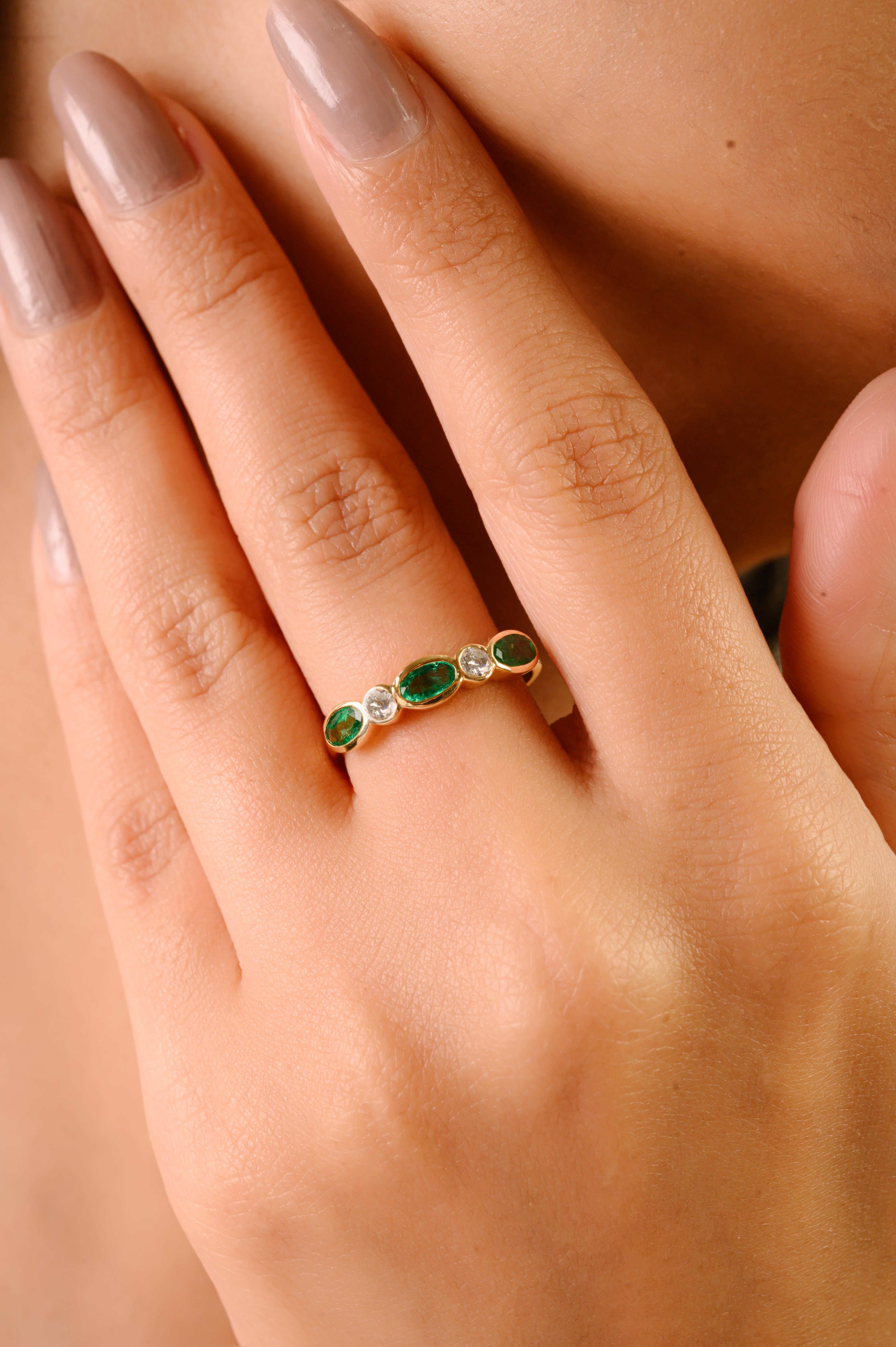 in vendita:  VR Jewels Anello a fascia impilabile con smeraldo e diamanti a cinque pietre in oro giallo 14K 2