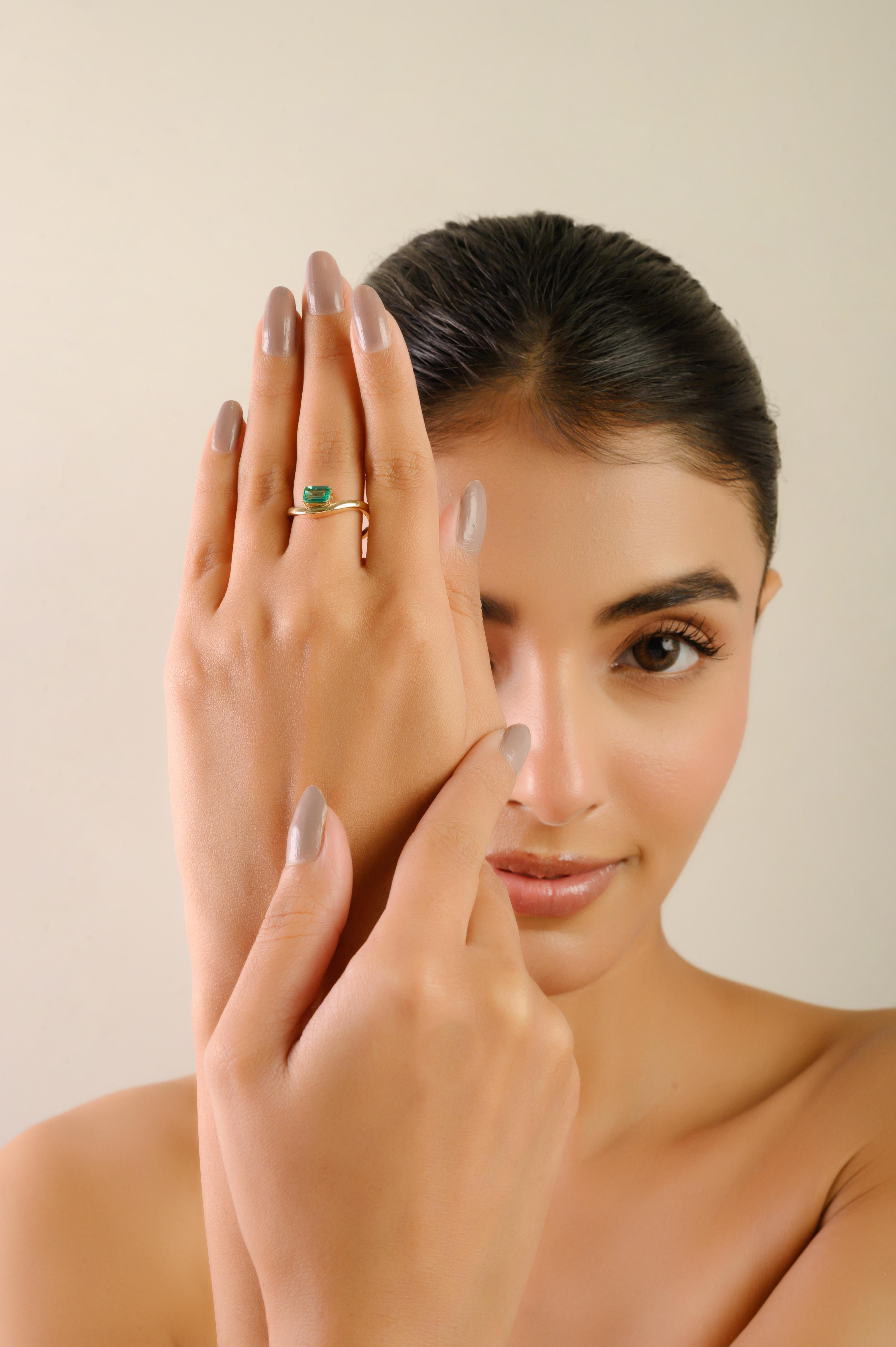 Im Angebot: VR Jewels Natürlicher Smaragd Welle Solitär Ring in 14K Gelbgold Feiner Schmuck () 6