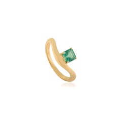 VR Jewels Square-Cut Solitaire Emerald Wave Band Ring in 14k Solid Yellow Gold