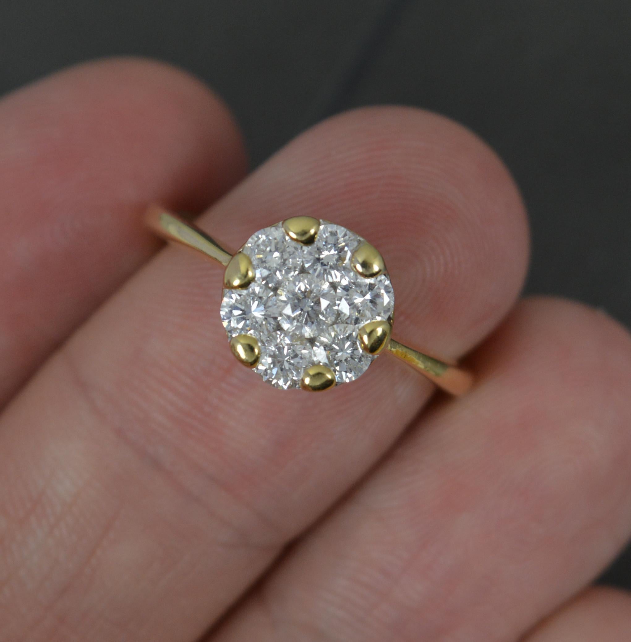 Women's Vs 0.75ct Diamond and 18 Carat Yellow Gold Cluster Ring