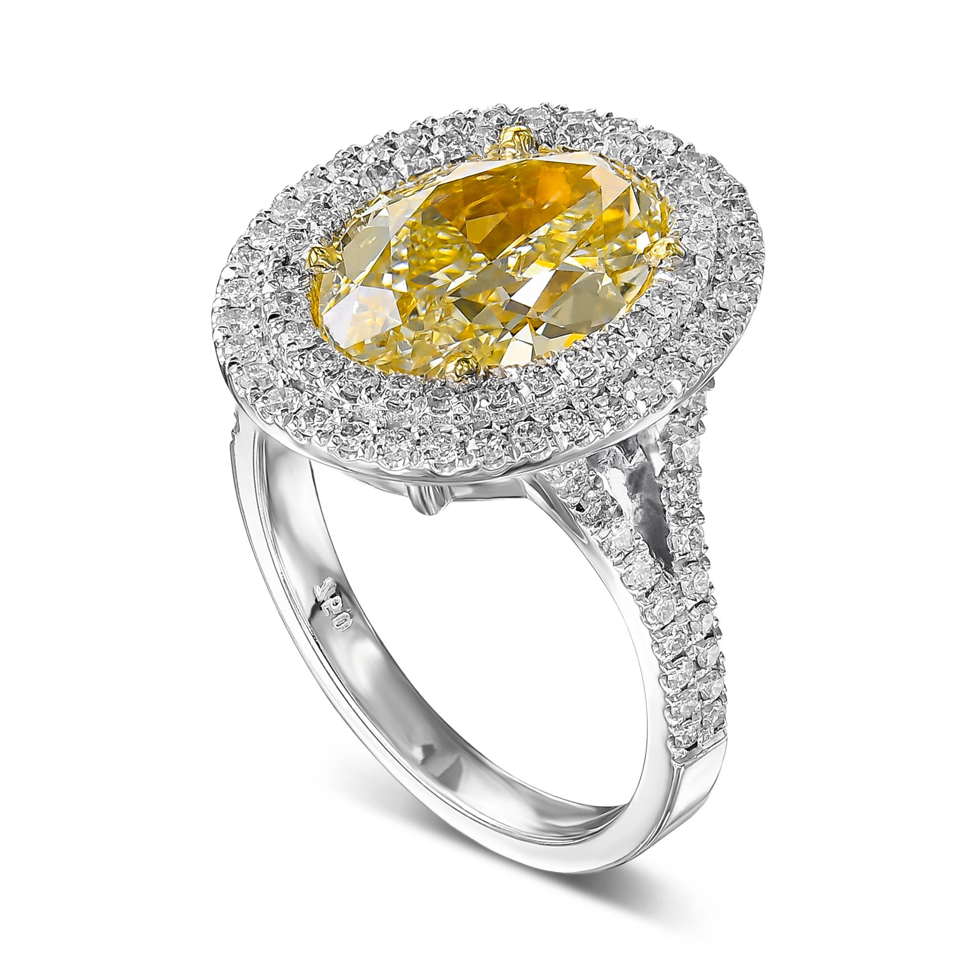 Art Deco VS 4.82 CTTW Fancy Light Yellow Diamond Halo - 18 kt. White gold - Ring