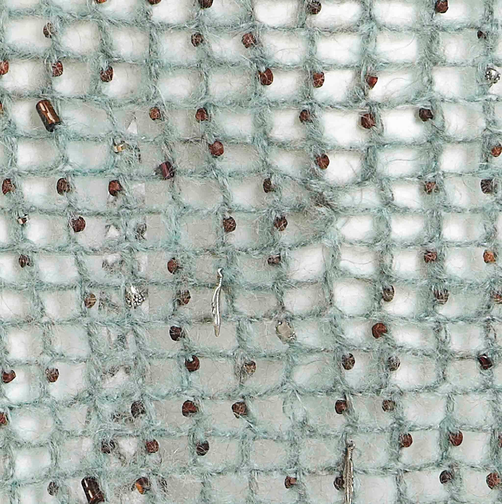 Vanda Smith - Châle en mohair crocheté à la main - Trinkets et pierres précieuses vintage perlés à la main Neuf - En vente à KENT, GB