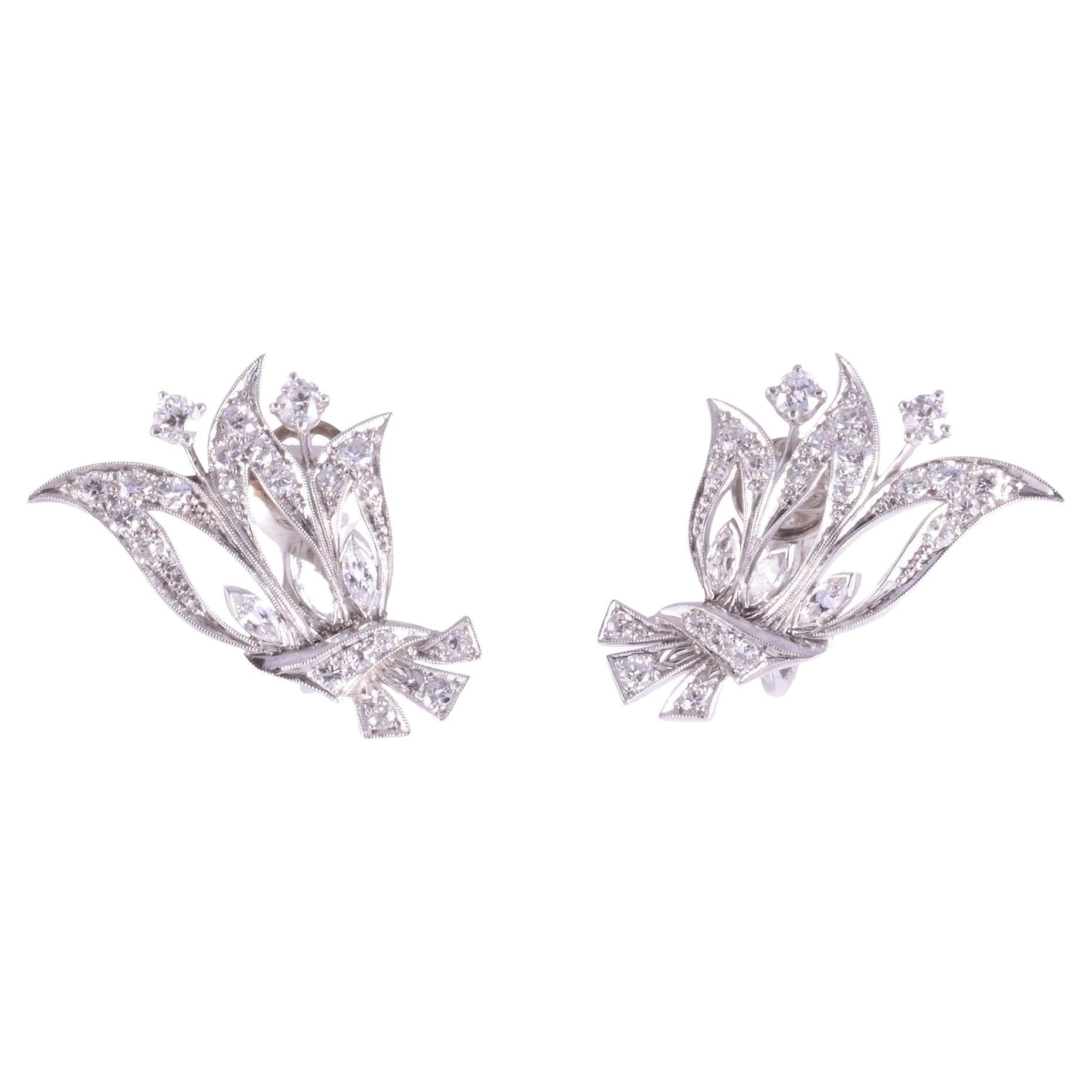 VS Diamond Palladium Earrings For Sale