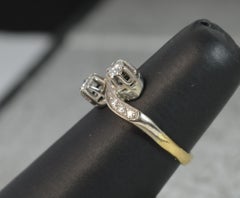 VS1 0.35 Carat Diamond 18 Carat Gold Toi Et Moi Ring