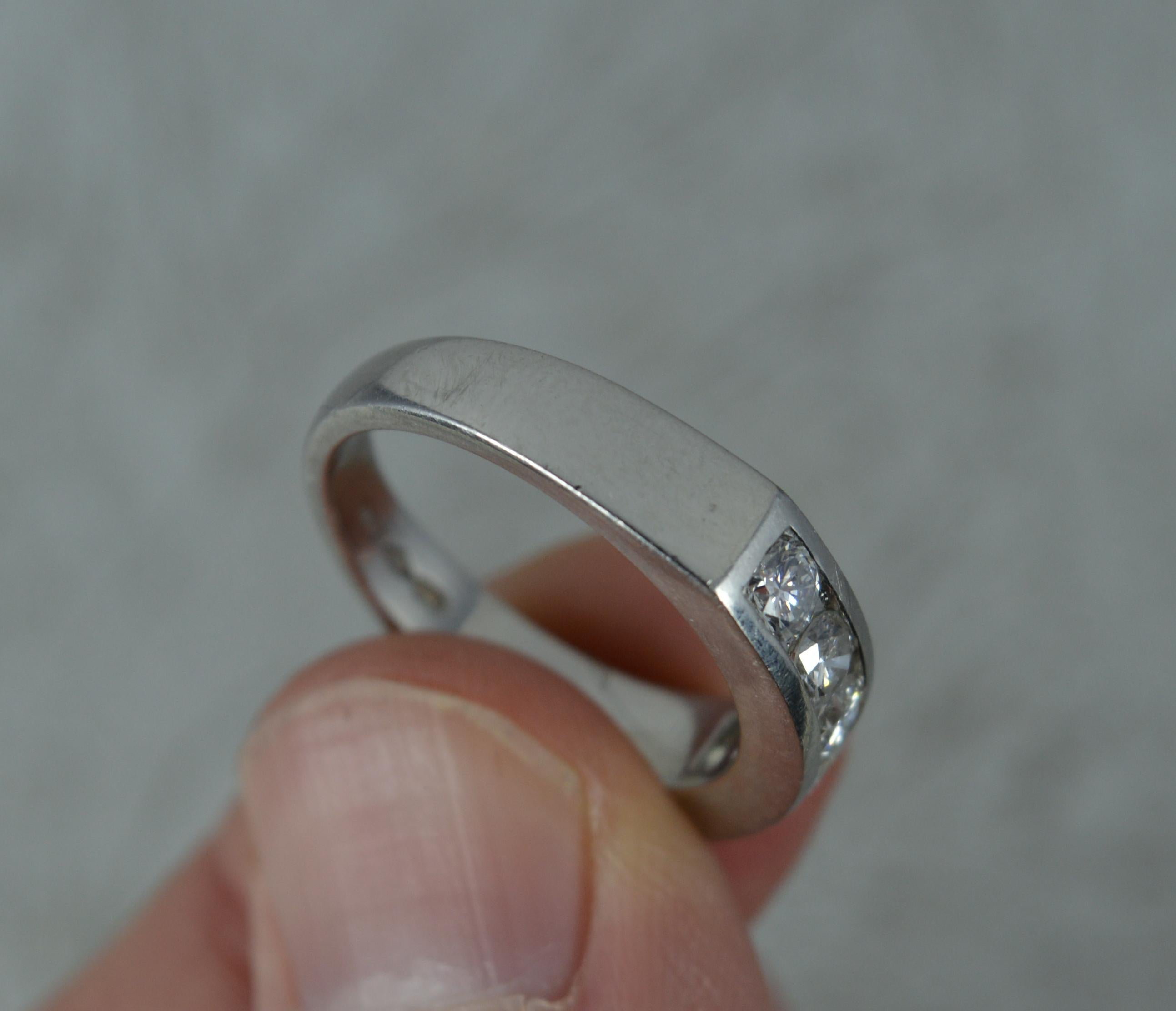 VS1 0.75 Carat Diamond Five-Stone Platinum Stack Ring In Excellent Condition In St Helens, GB