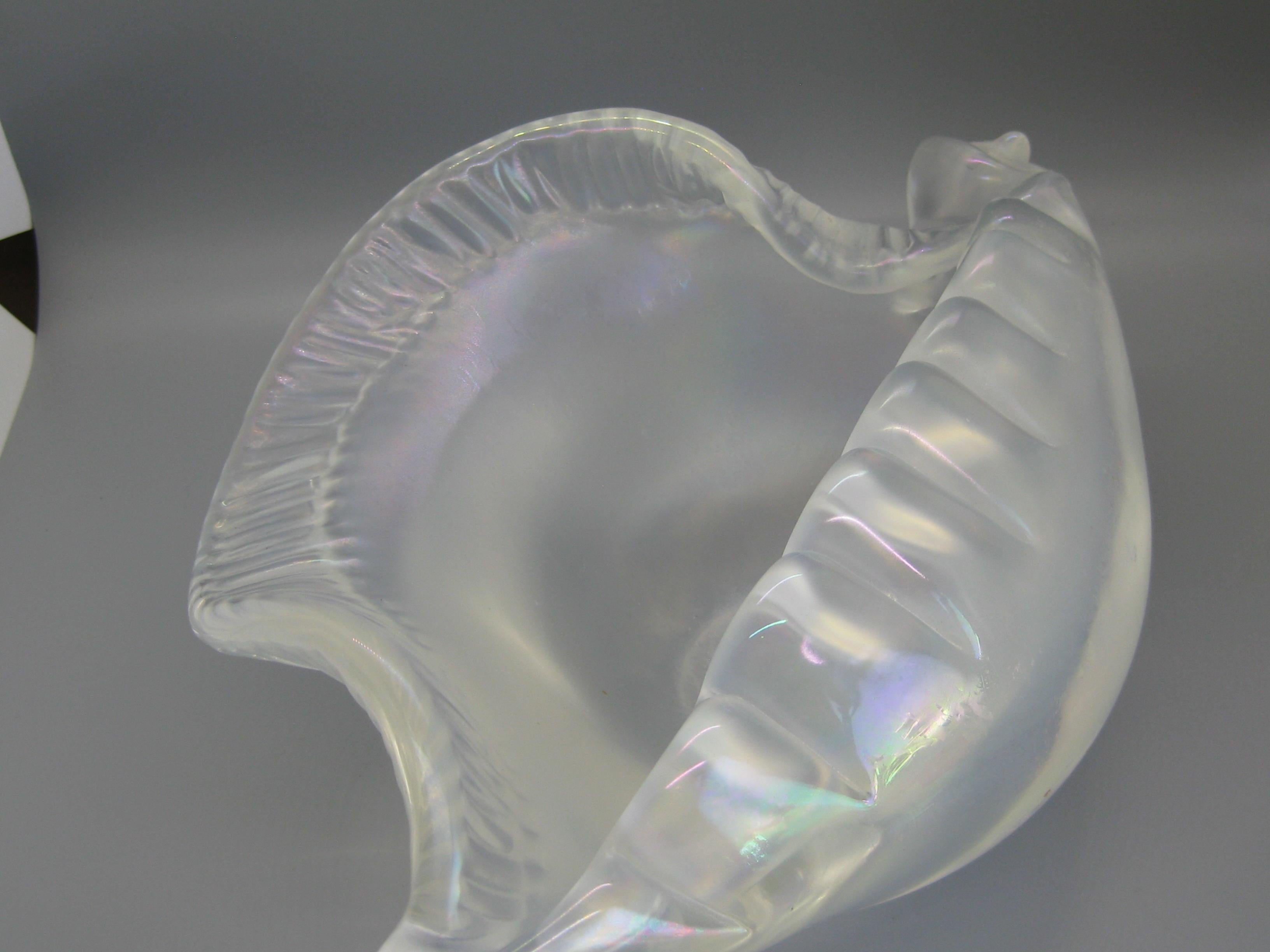 20th Century Vintage Oscar Zanetti Murano Art Glass Iridescent Conch Shell Sculpture, Italy For Sale