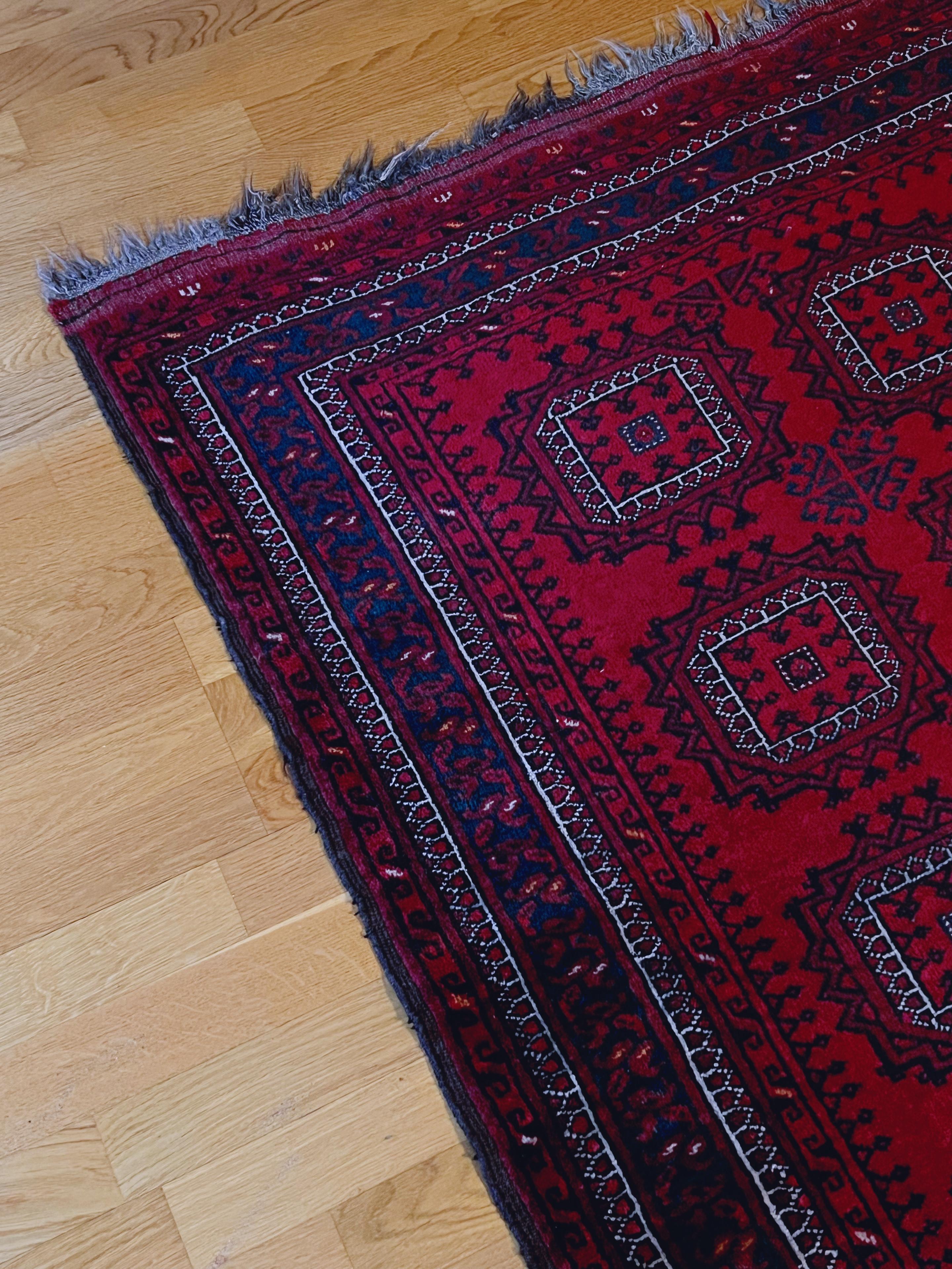 VTG Afghan / Persian Baluch / Bokhara Tapis de laine noué à la main, 195x106cm, c.1950s. en vente 3