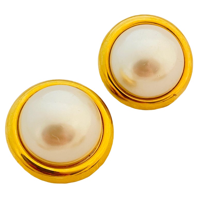 Vtg ANNE KLEIN gold pearl clip on earrings designer runway For Sale