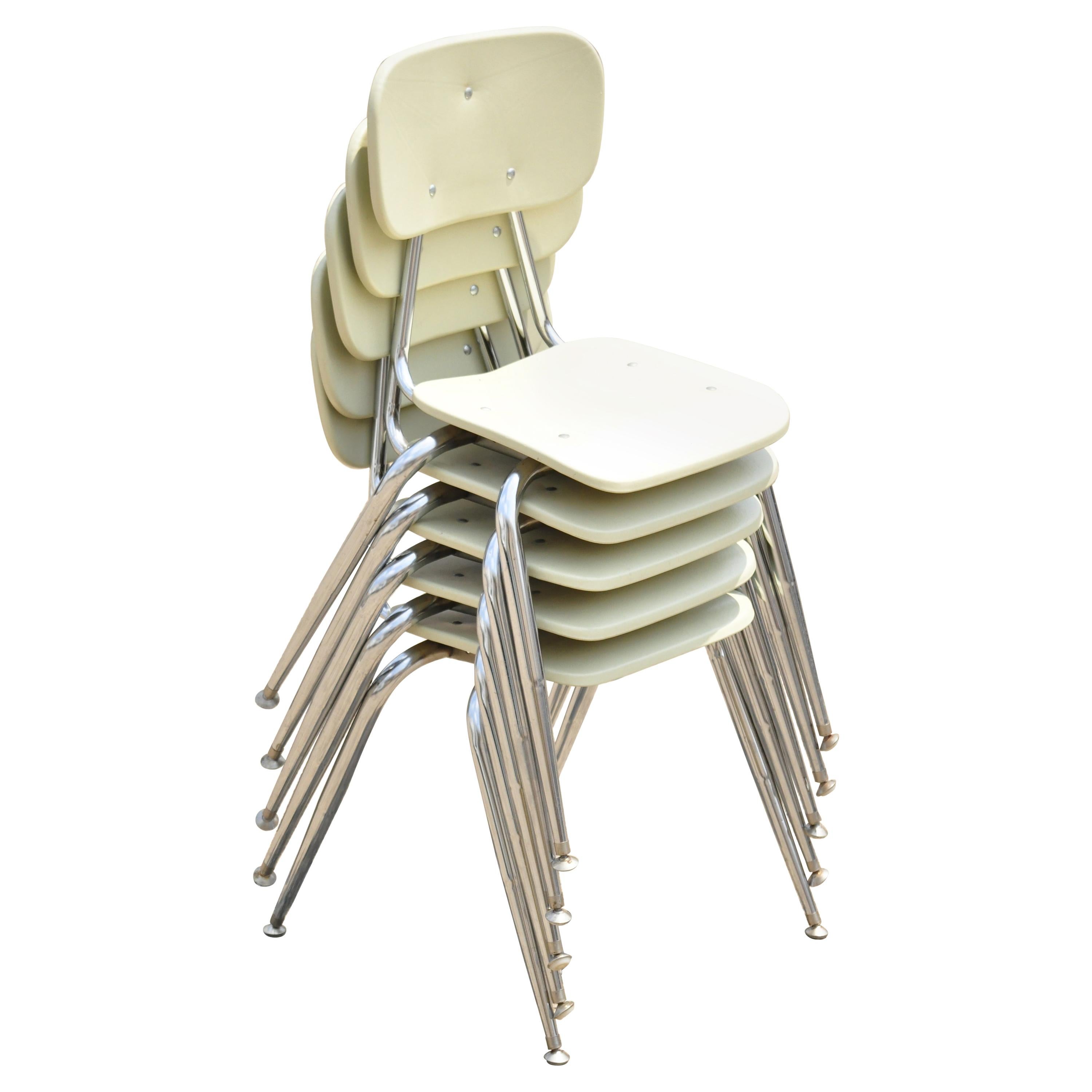 Vtg Beige Molded Plastic Chrome Metal Base Stacking School Side Chairs, Set of 4 For Sale