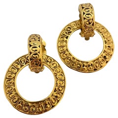 Retro Vtg CHANEL Made in France gold door knocker clip on earrings