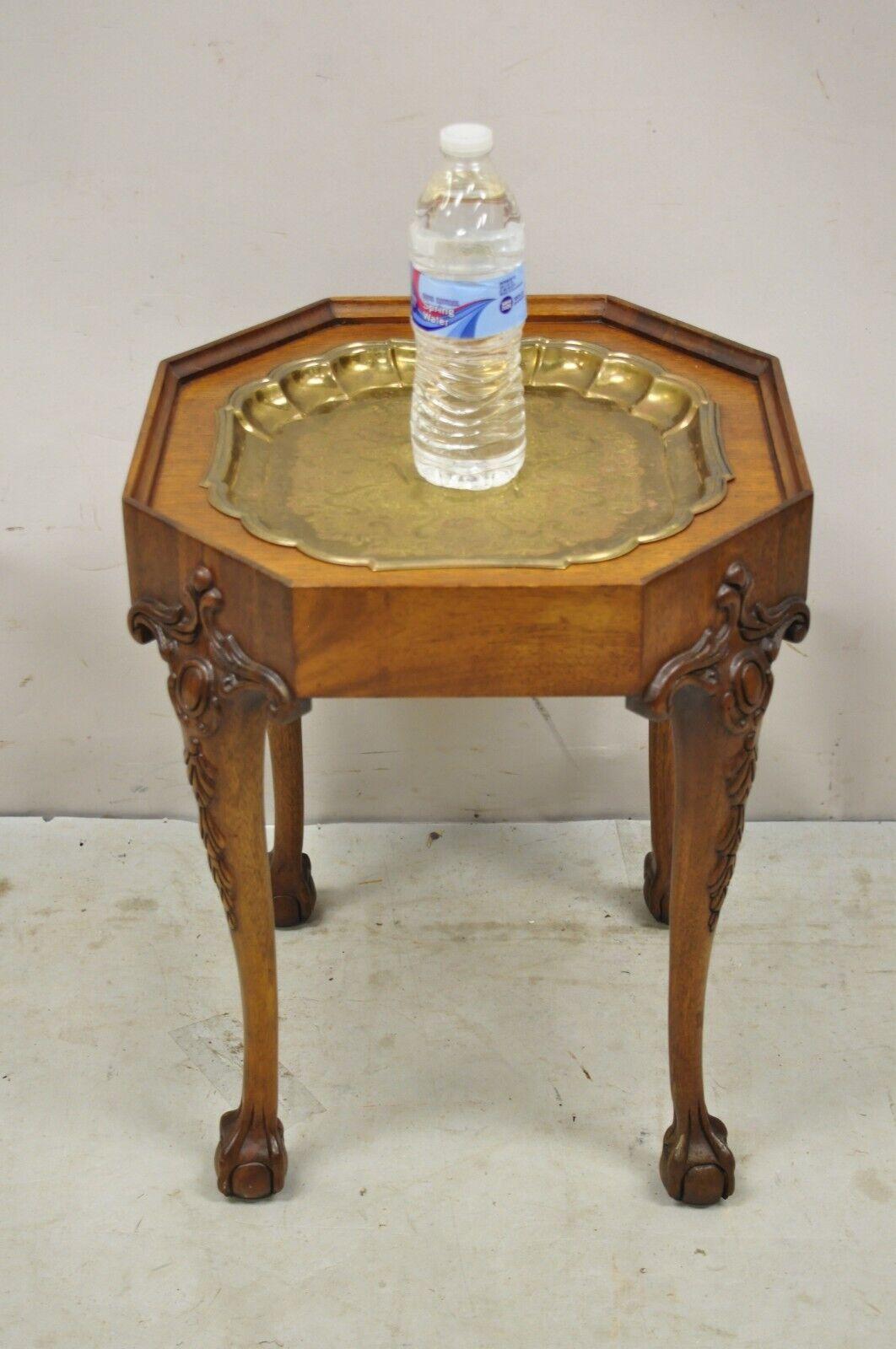 Vintage Georgian Style Carved Ball and Claw Small Side Table Brass Seiden Tray Top. Item featured is a nice small size, removable brass tray top, solid wood construction, nicely carved details, original stamp, quality craftsmanship, great style and