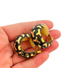 Vtg gold black enamel hoop clip on earrings designer runway