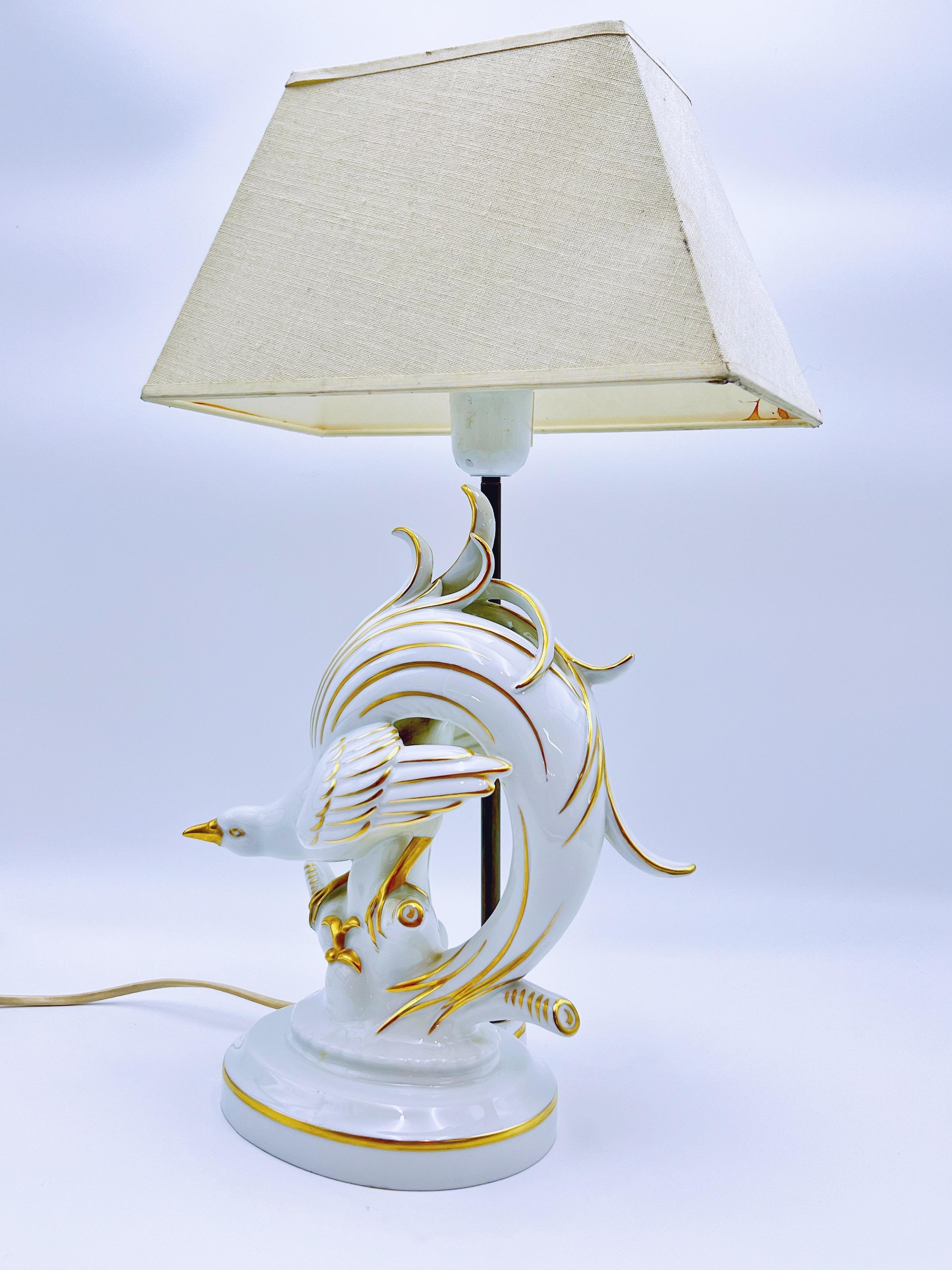 VTG Fasanen-Tischlampe, Gold vergoldetes Porzellan, Deutschland 1950/60er Jahre im Zustand „Gut“ im Angebot in Skien, NO