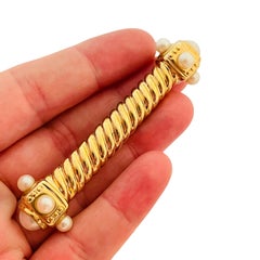 Vtg gold pearl bar designer runway brooch