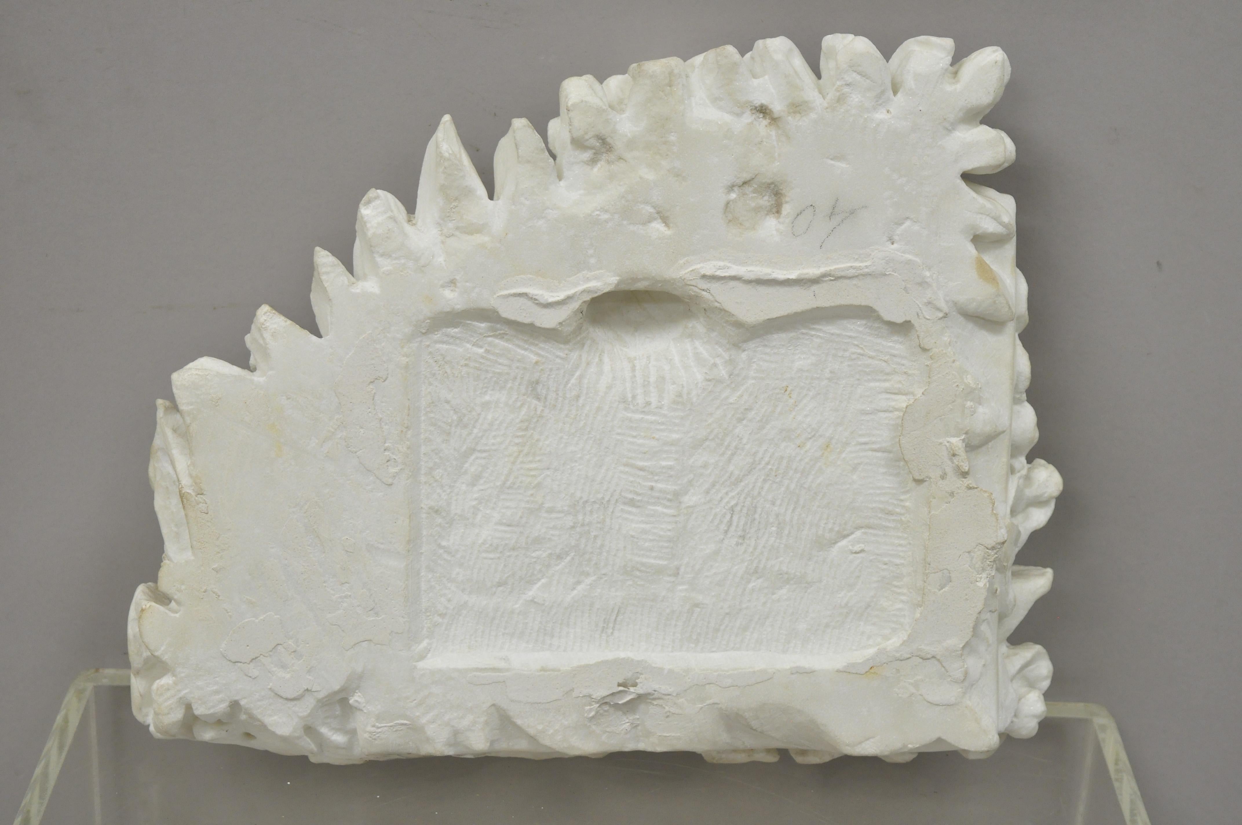 Vtg Italienische Basrelief-Wandtafel aus geschnitztem Marmor mit Blumenschnitzereien im Angebot 4