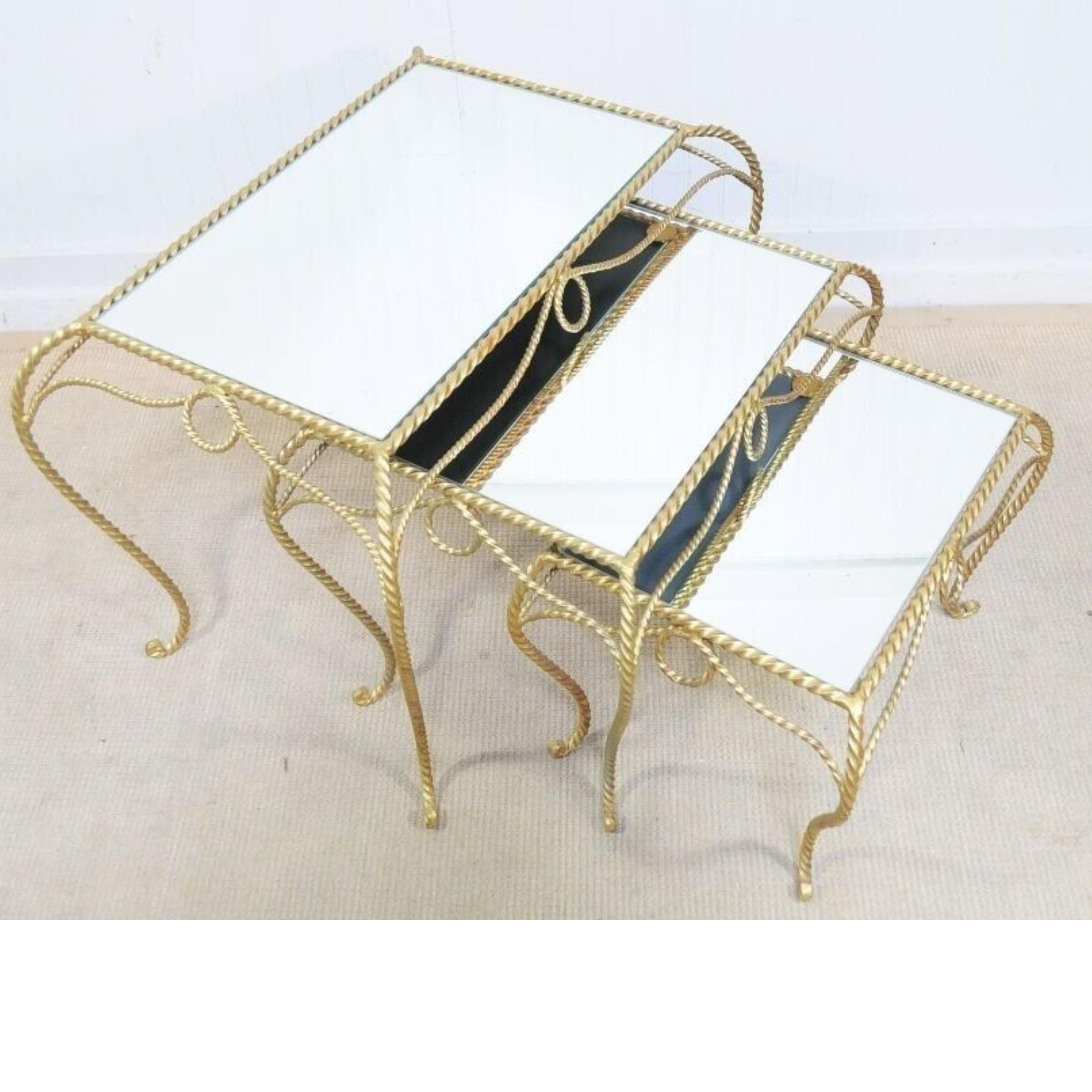Vtg Italian Hollywood Regency Gold Nesting Rope Mirror Tole End Tables Set of 3 In Good Condition For Sale In Philadelphia, PA