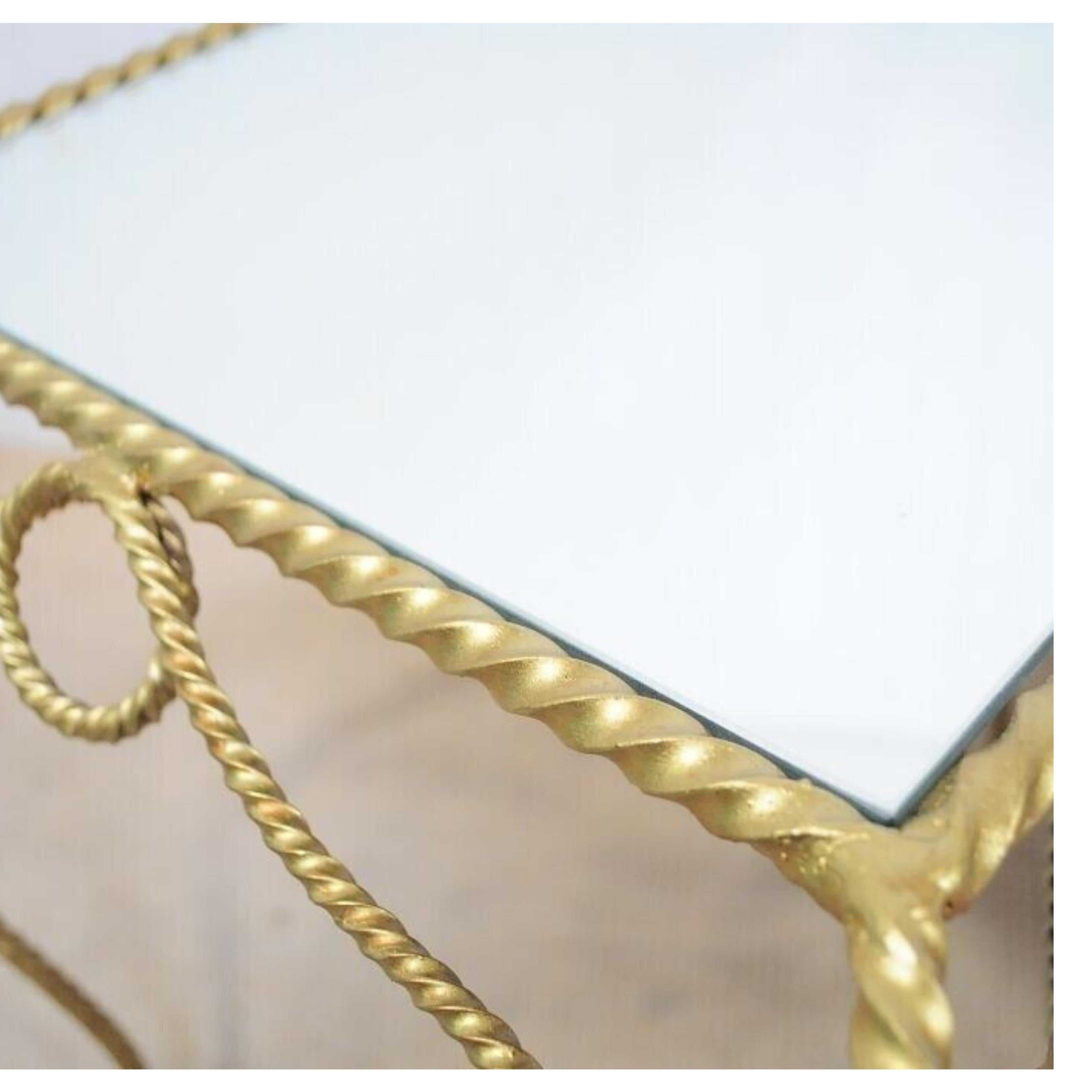 Métal Vtg Italian Hollywood Regency Gold Nesting Rope Mirror Tole End Tables Set of 3 en vente