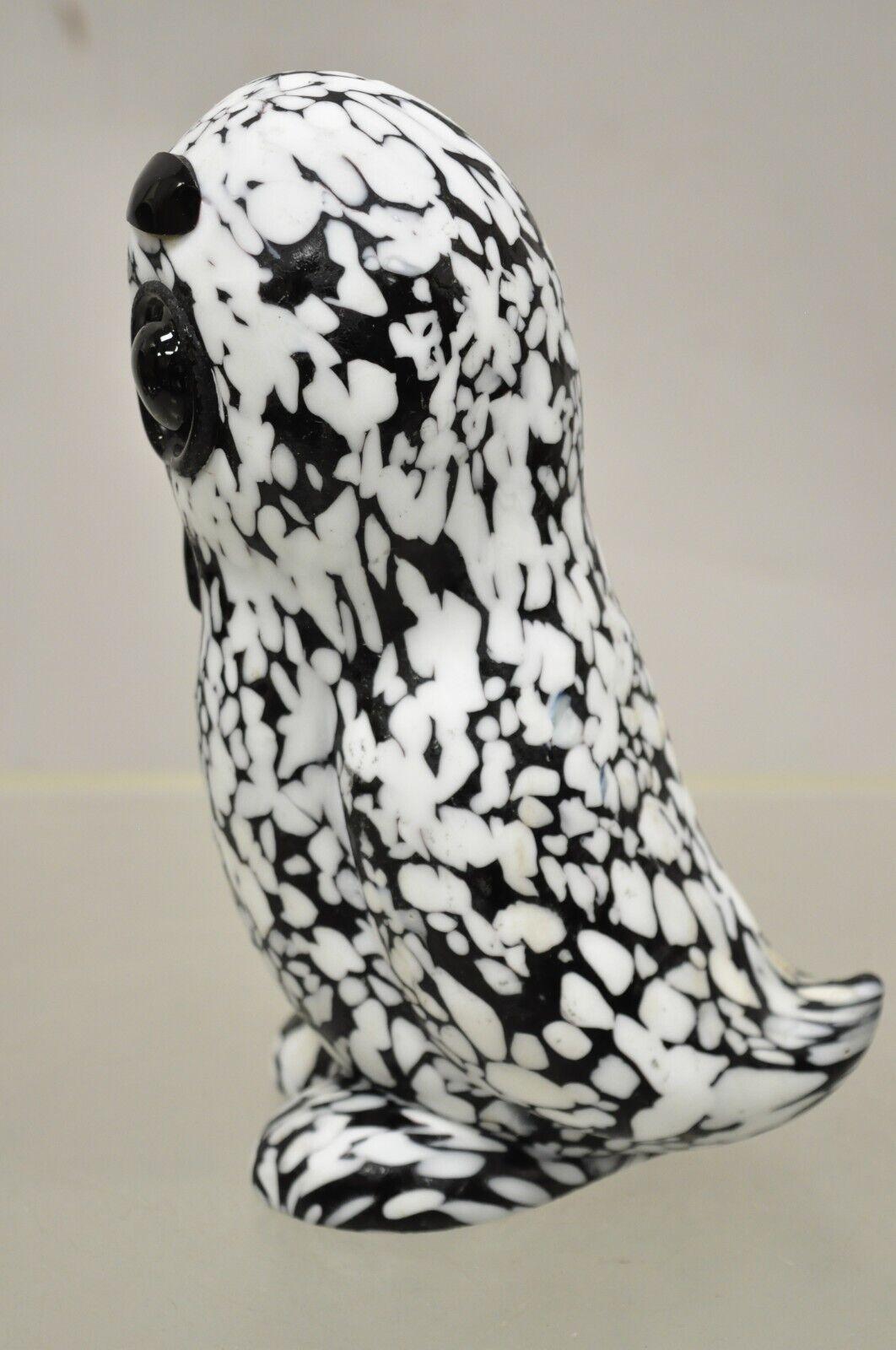 Vtg Italian Mid Century Heavy Art Glass Owl Figure Paperweight Black and White For Sale 3