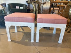 Vtg Kindel Coppia di panche ottomane traforate imbottite laccate Chinoiserie