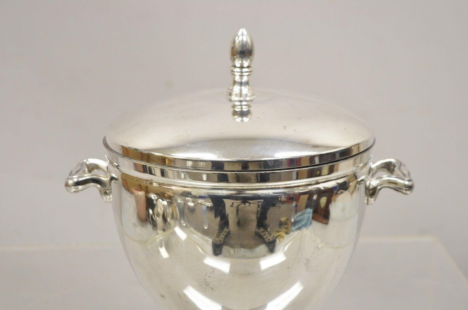 Vtg Knight Silver Smith's Silver on Copper Lidded Ice Bucket w Aluminum Lining In Good Condition For Sale In Philadelphia, PA