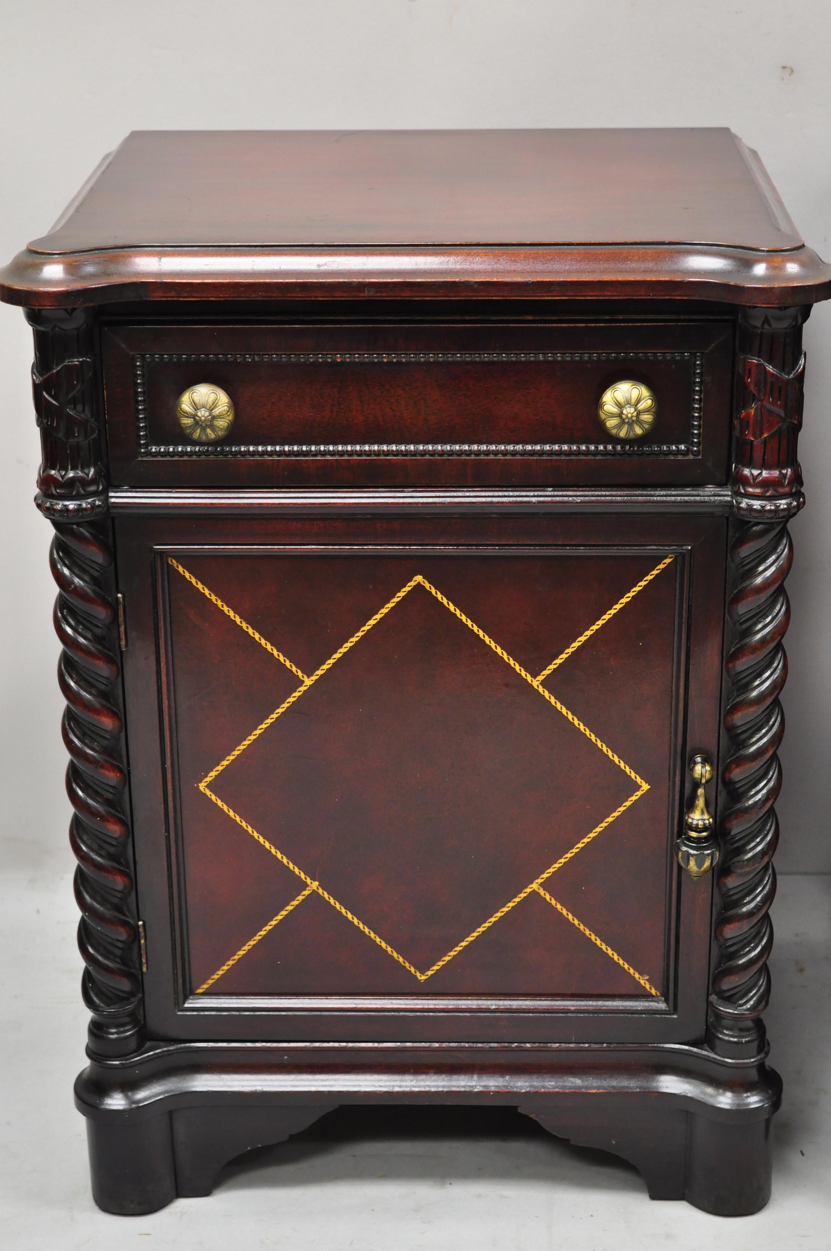 Vtg Mahogany Hollywood Regency Leather Door Nightstands Bedside Tables, a Pair 7