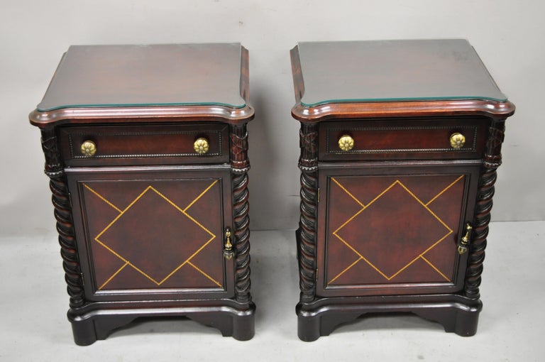 Vtg Mahogany Hollywood Regency Leather Door Nightstands Bedside Tables, a Pair In Good Condition For Sale In Philadelphia, PA