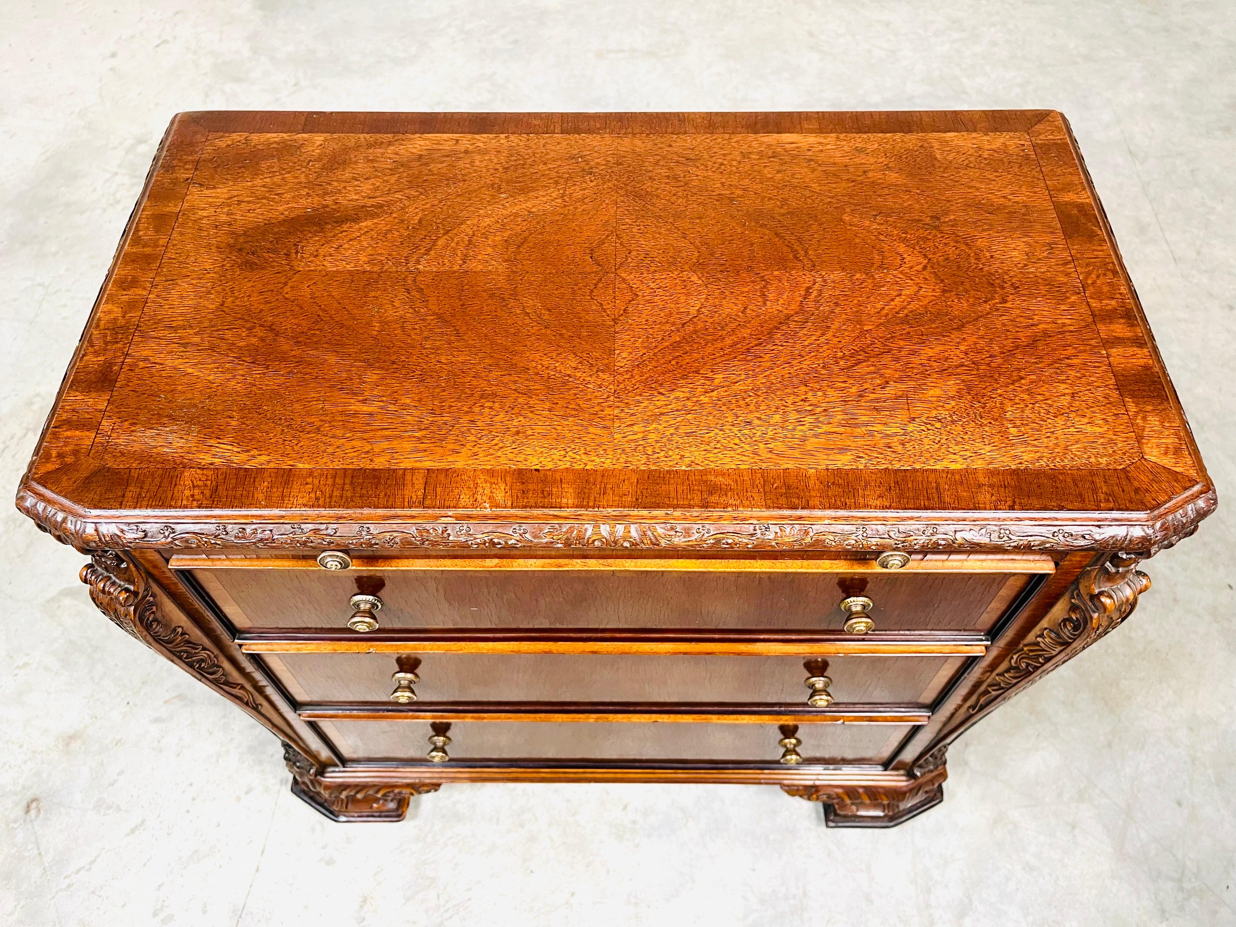 Vtg Maitland Smith Chippendale Parquetry Salesman Sample Jewelry-Keepsake Chest In Good Condition For Sale In Southampton, NJ