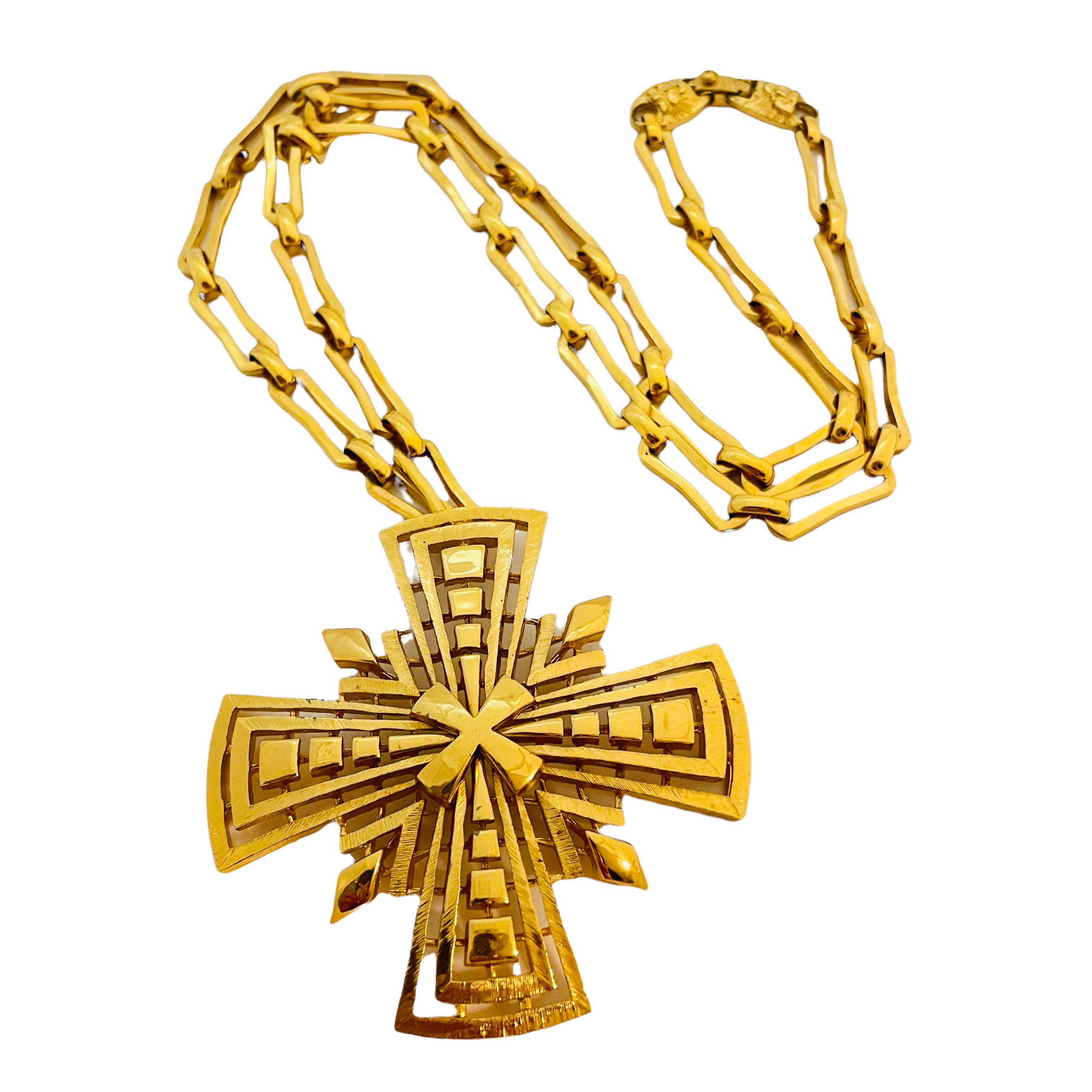 Women's or Men's Vtg MONET gold cross pendant chain necklace designer runway For Sale