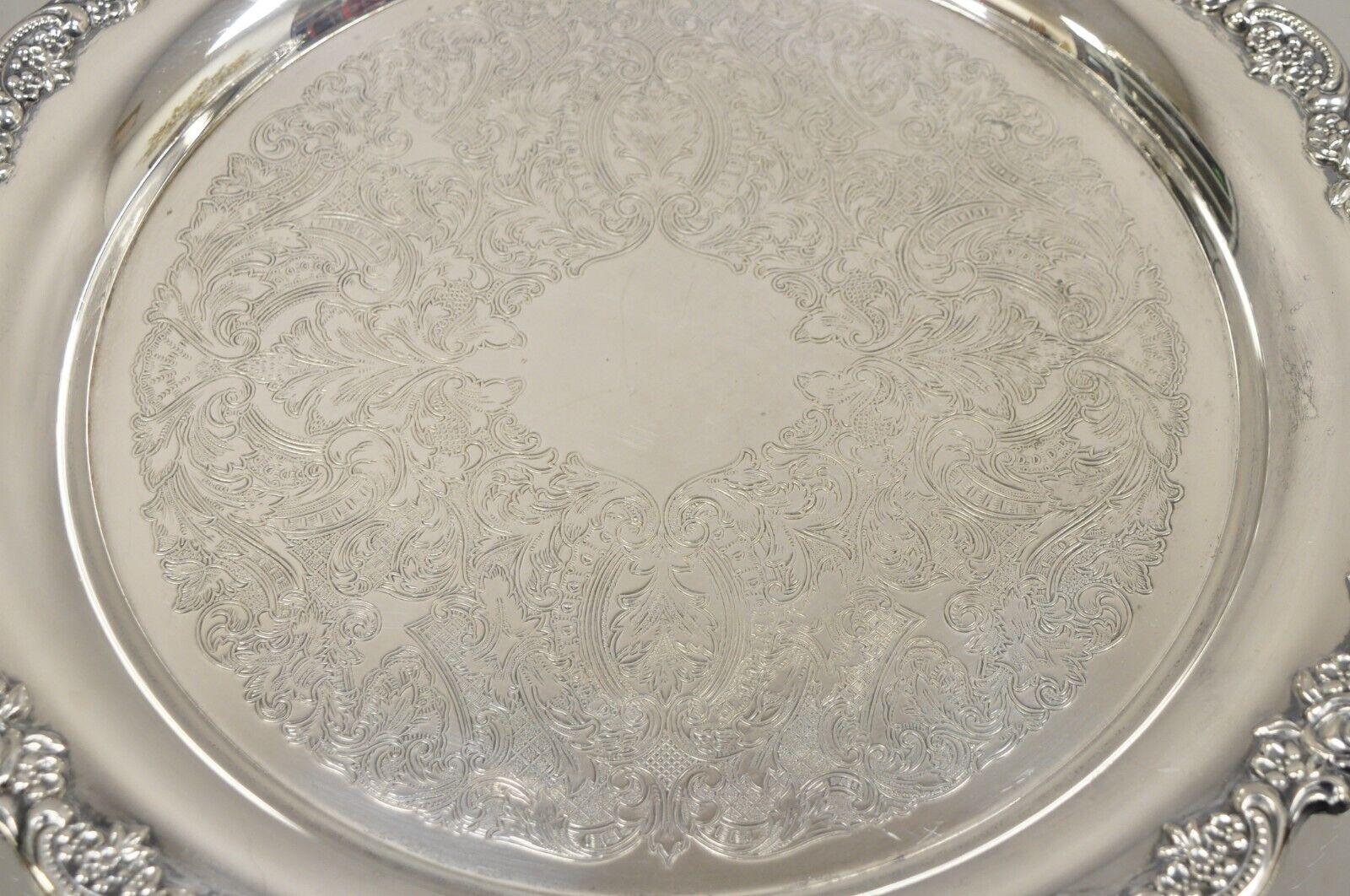 Victorien Vtg Oneida Victorian Style Round Silver Plated Serving Platter Tray w handles en vente