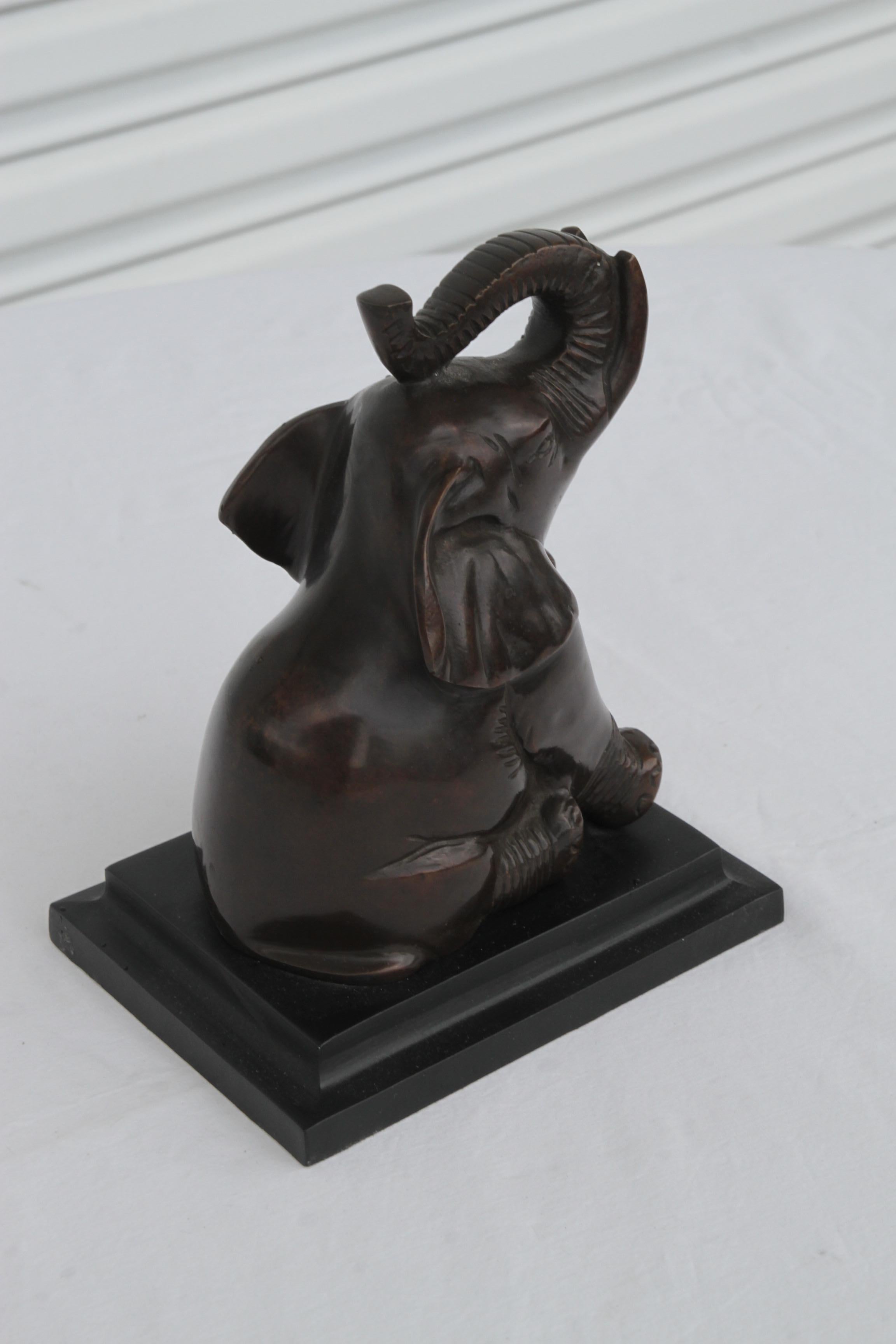 Bronzo Coppia ART DECO Baby Elephant BookEnds Vtg in metallo bronzato in vendita