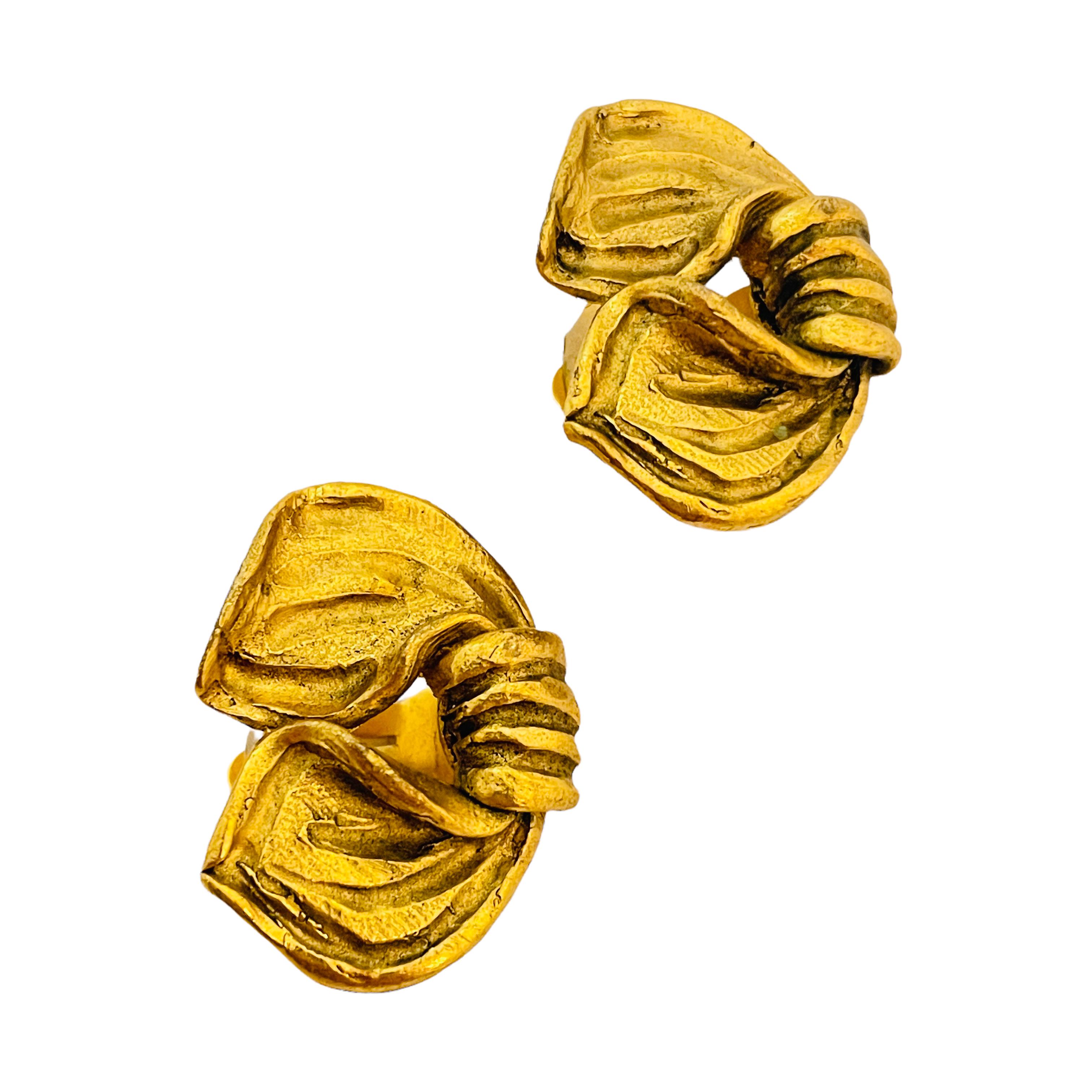 Women's or Men's Vtg PATRICIA DELORME PARIS gold bow clip on earrings designer runway For Sale