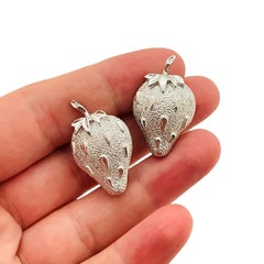 Vtg SARAH COVENTRY orecchini a clip in argento a forma di fragola, designer di passerella