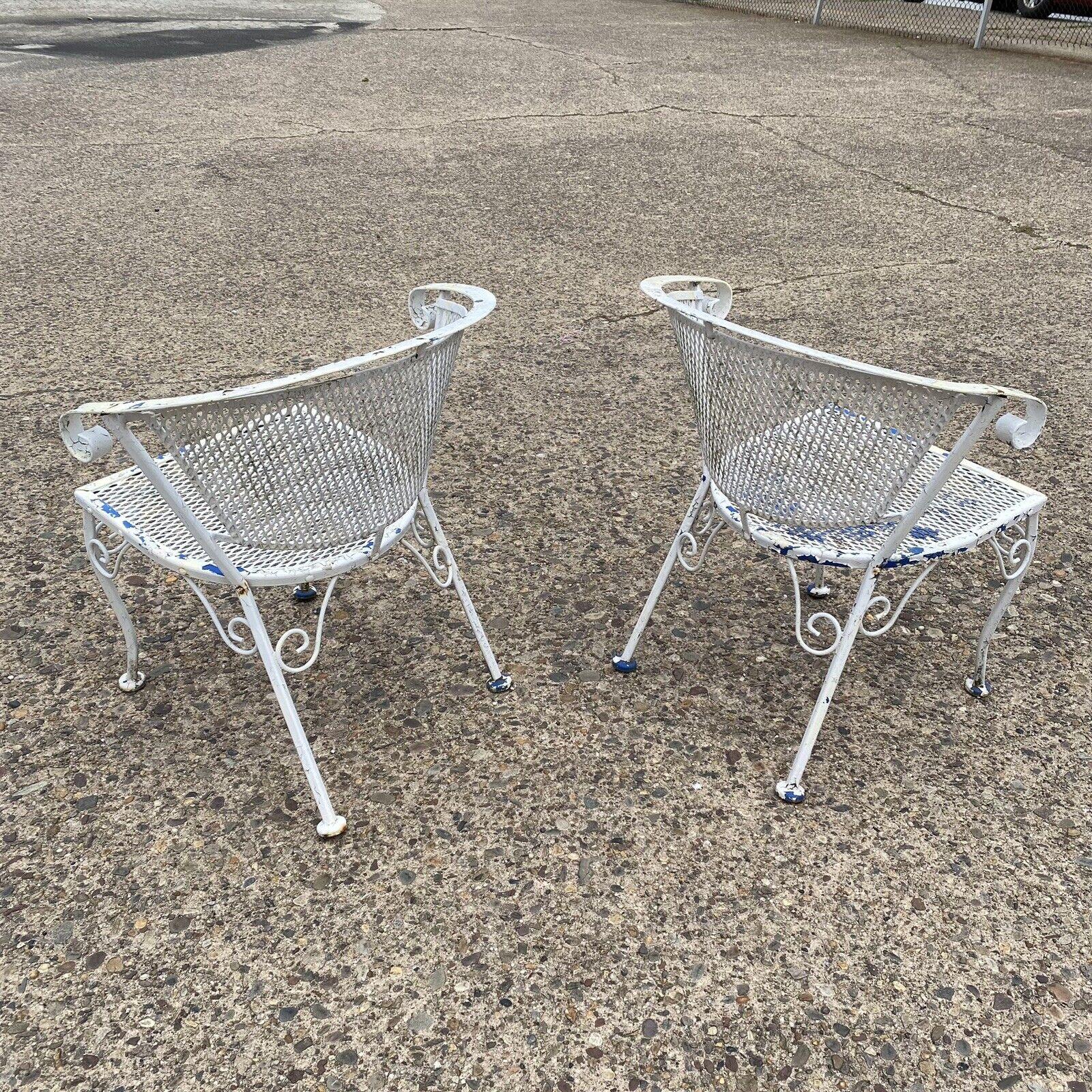 Vtg Wrought Iron Woodard Salterini Style Mid Century Outdoor Patio Chairs - Pair For Sale 5