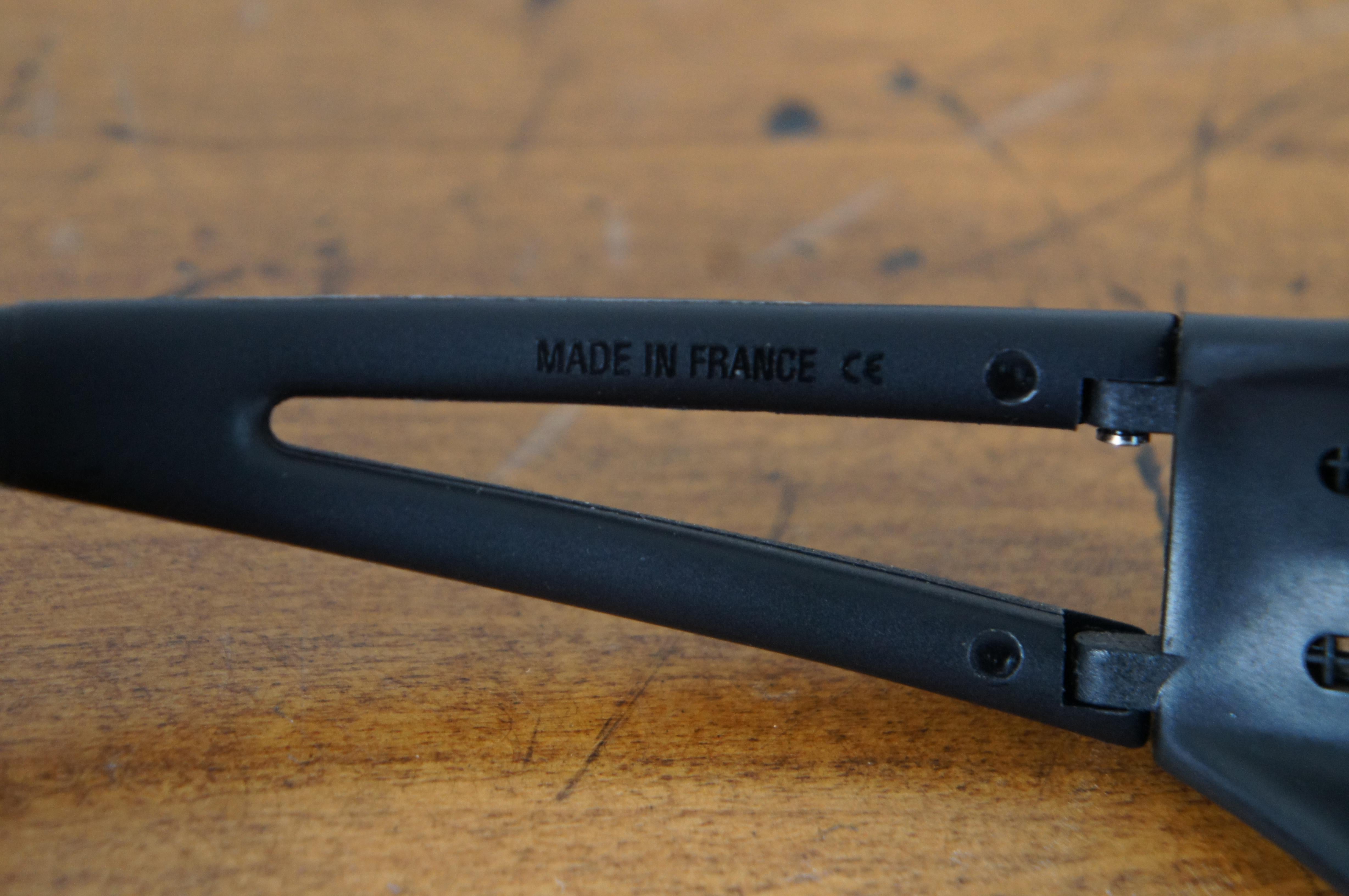Vuarnet France Pouilloux 031 Black Frame Wrap Around Round Sunglasses & Case For Sale 1