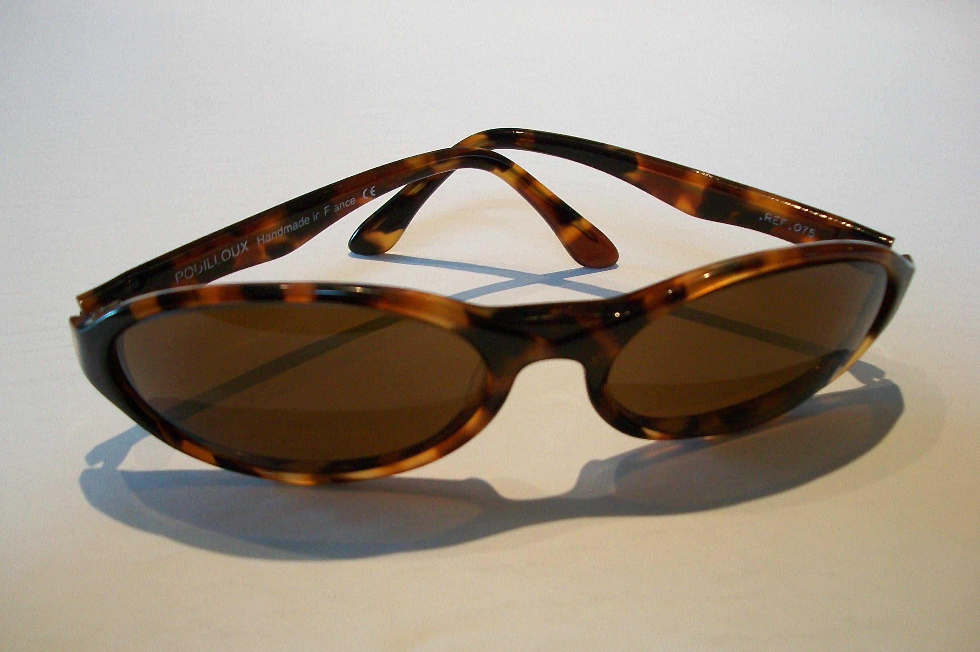 Modern VUARNET - Pouilloux .075 - Handmade Polarized Sunglasses - France - Circa 1980's For Sale