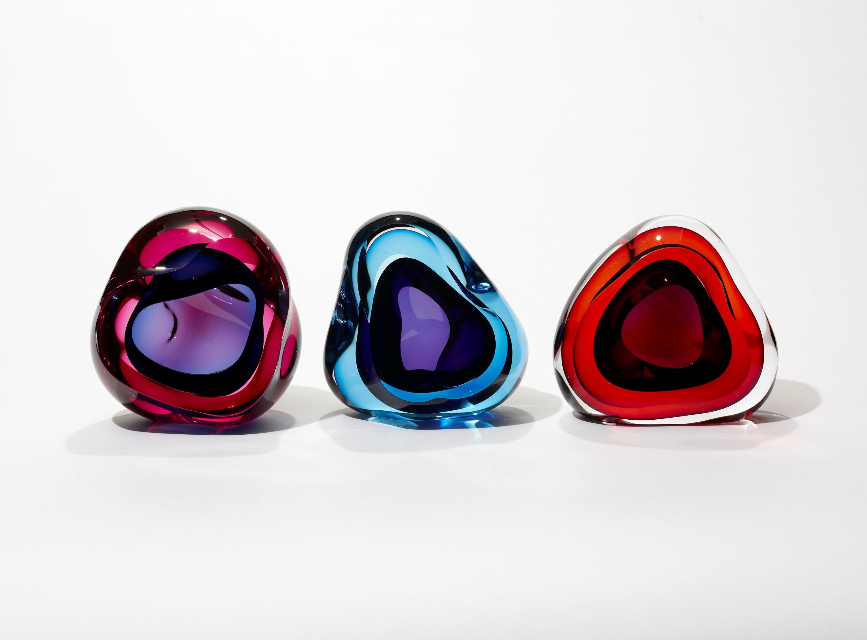 Vug in Fuchsia & Turquoise, opera d'arte in vetro geode amorfo di Samantha Donaldson In condizioni Nuovo in vendita a London, GB