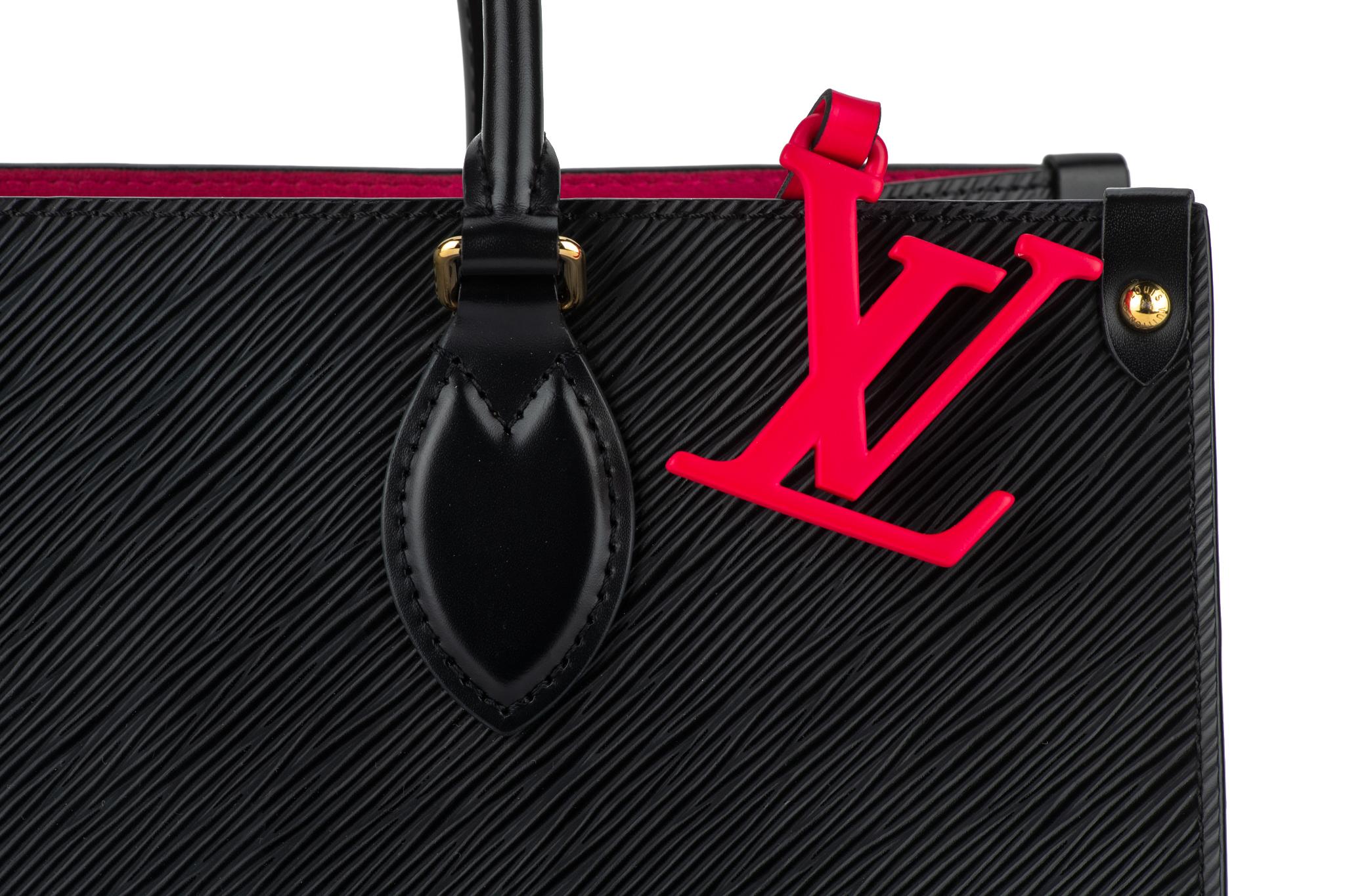 Vuitton Epi On The Go MM noir/fuchsia en vente 2