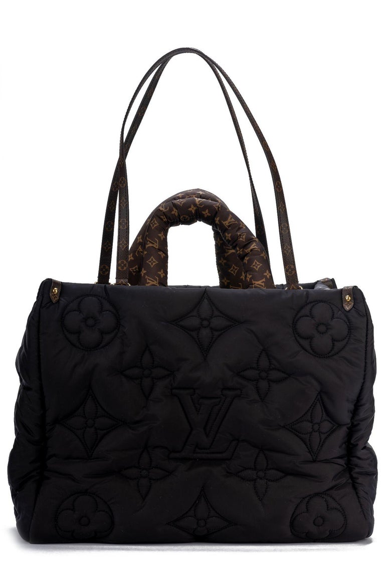 Puffer Louis Vuitton Black size L International in Polyester - 31138911