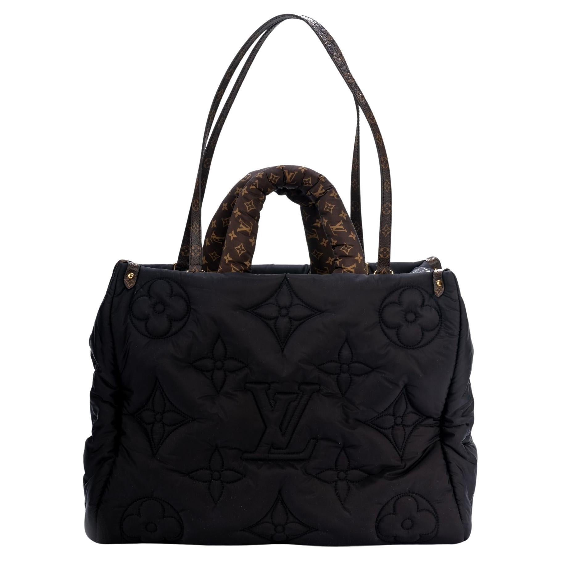 Vuitton BNIB Black On The Go GM Puffer For Sale