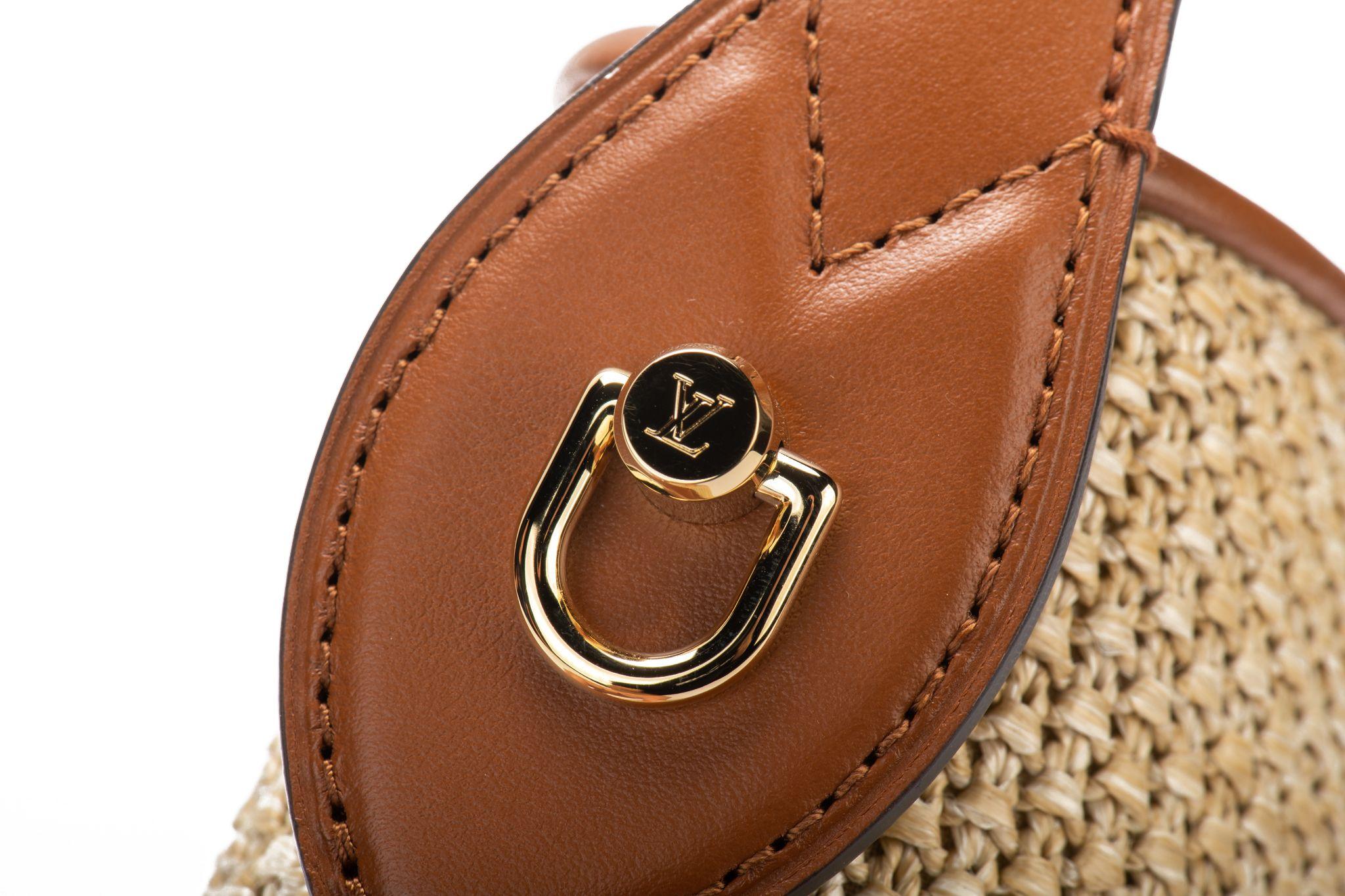 Vuitton BNIB Petit Raffia Bucket Caramel For Sale 4
