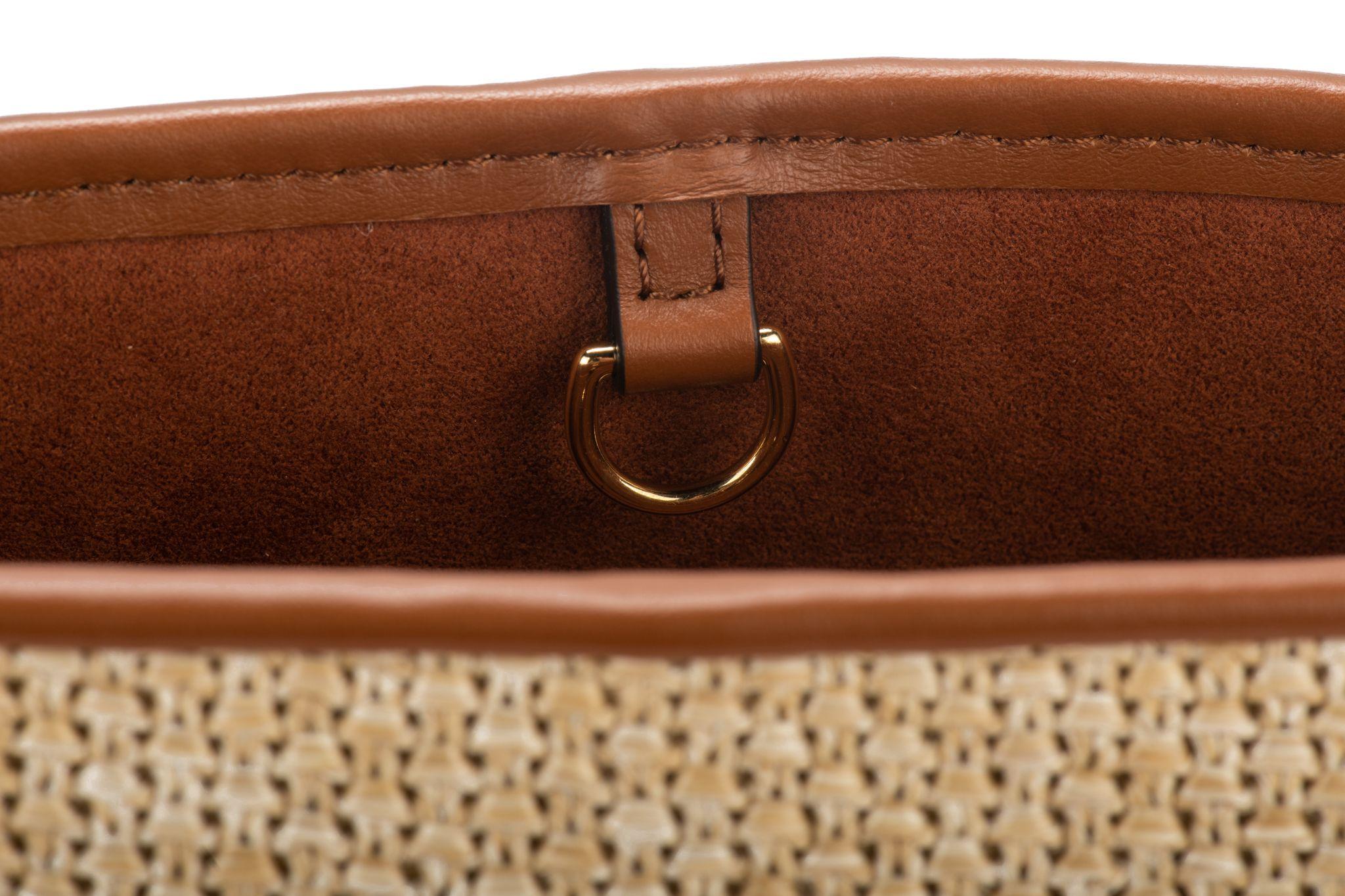 Vuitton BNIB Petit Raffia Bucket Caramel For Sale 6