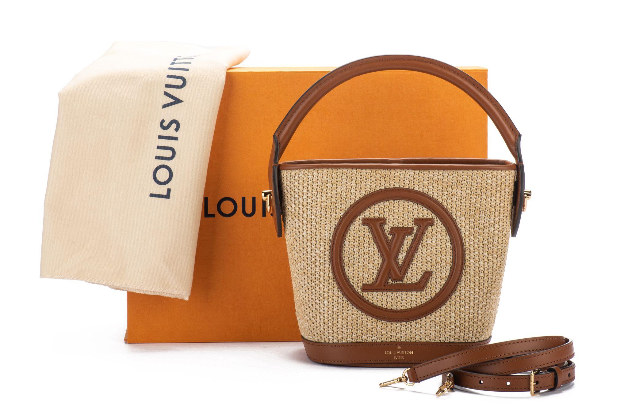 Vuitton BNIB Petit Raffia Bucket Caramel For Sale 12