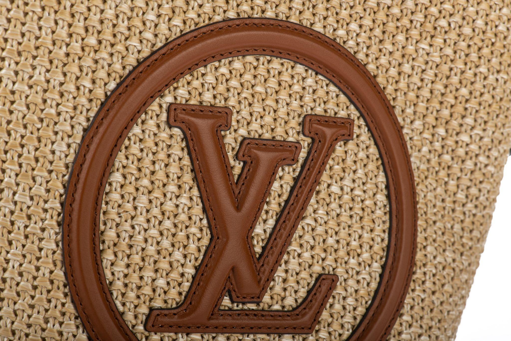 Vuitton BNIB Petit Raffia Bucket Caramel For Sale 1