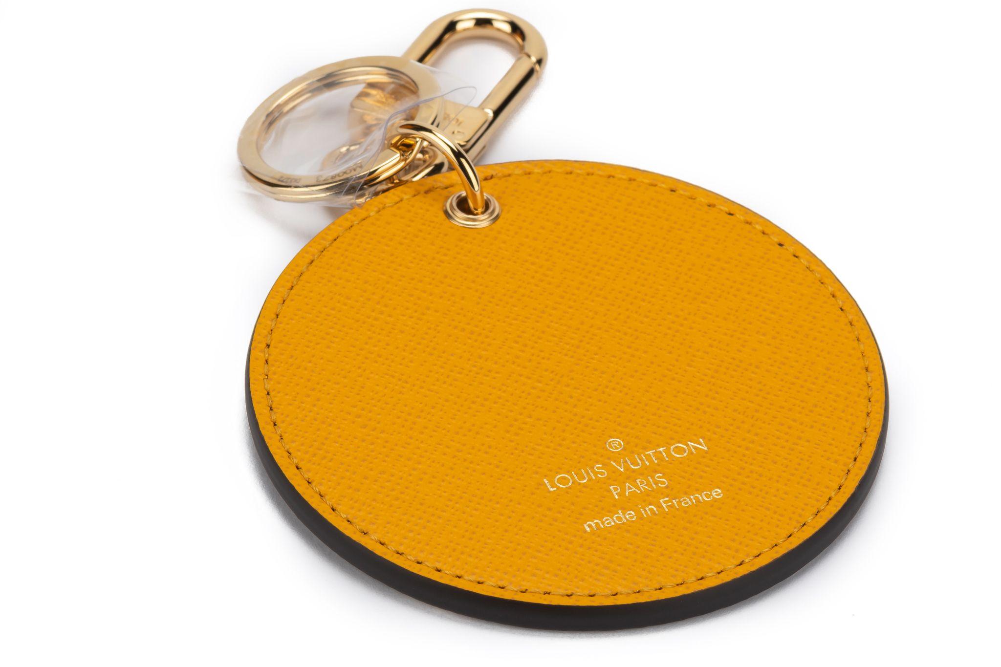 Black Vuitton Holiday Soho Key Ring Yellow NIB For Sale